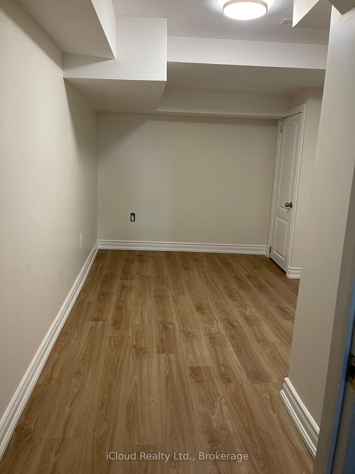 3925 Lodi Road Unit Lower photo 6
