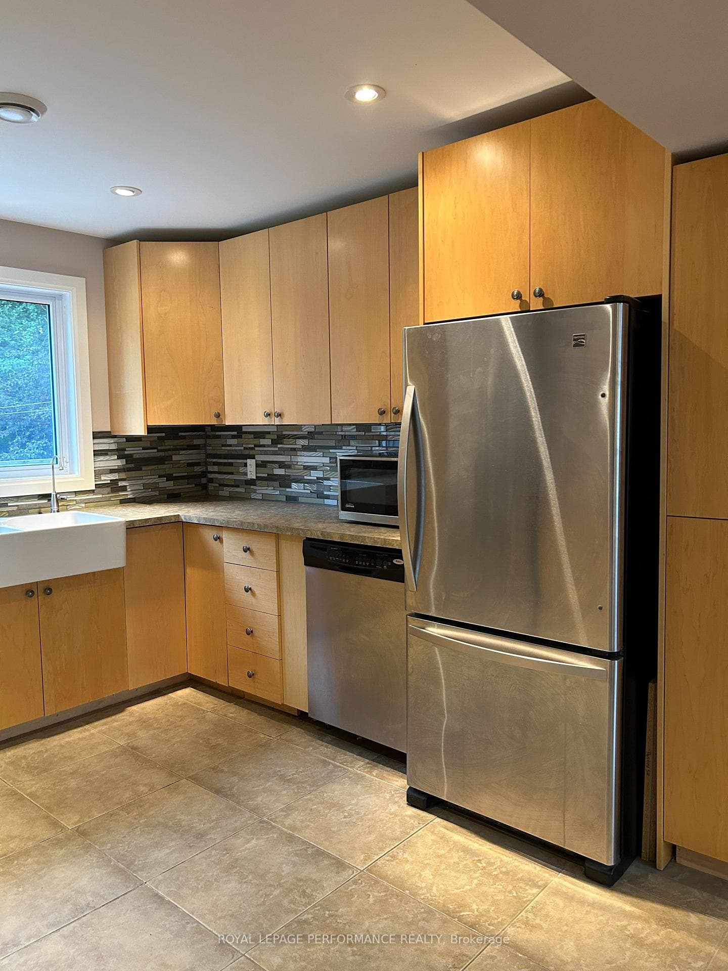 2487 Huntley Road Unit B photo 6