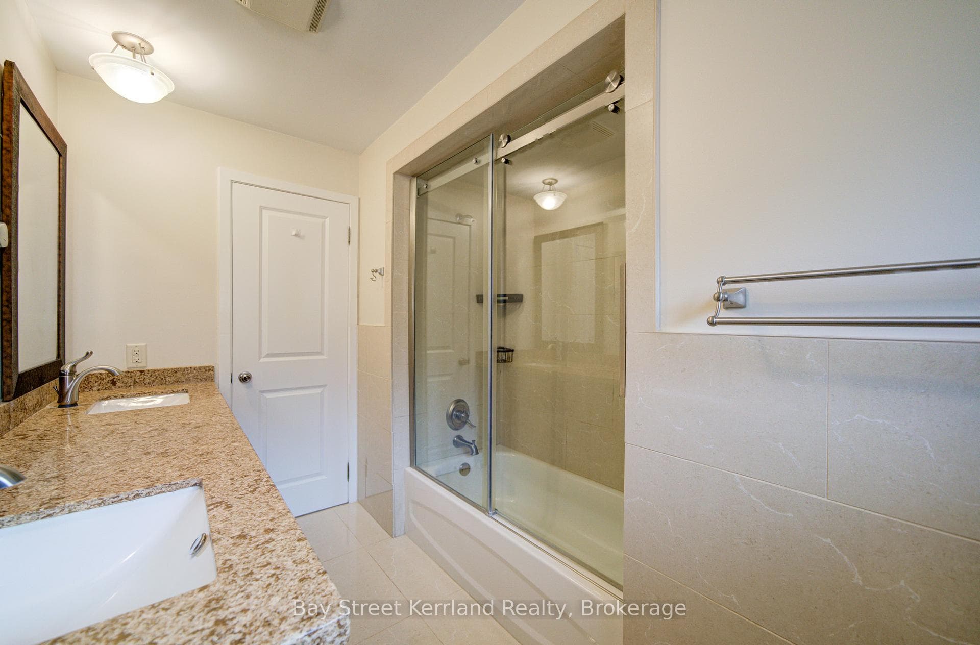 268 Mineola Road photo 19