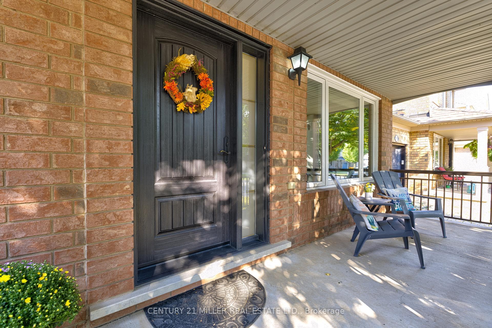 2591 Dashwood Drive photo 3