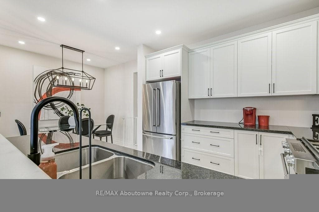 7 BEASLEY Grove photo 12
