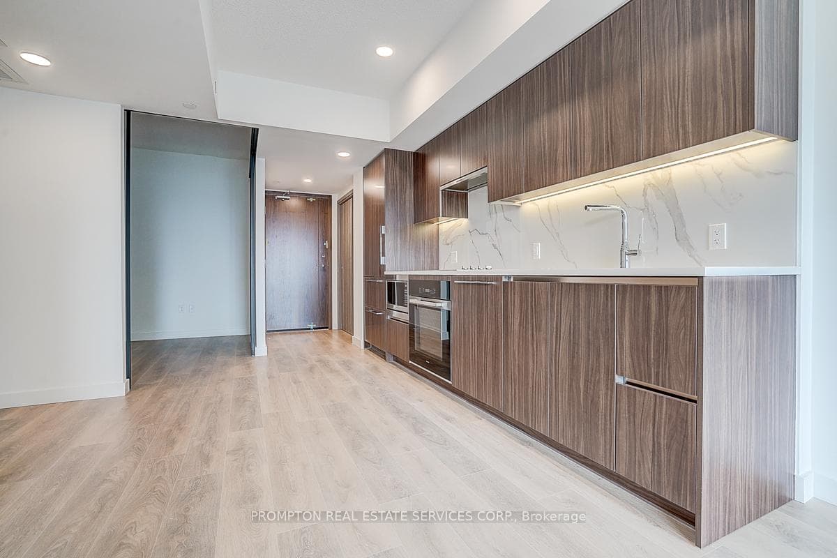 3 Concord Cityplace Way Unit 820 photo 7
