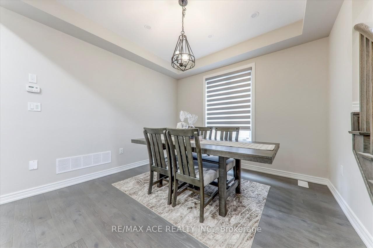 29 Ogston Crescent photo 12