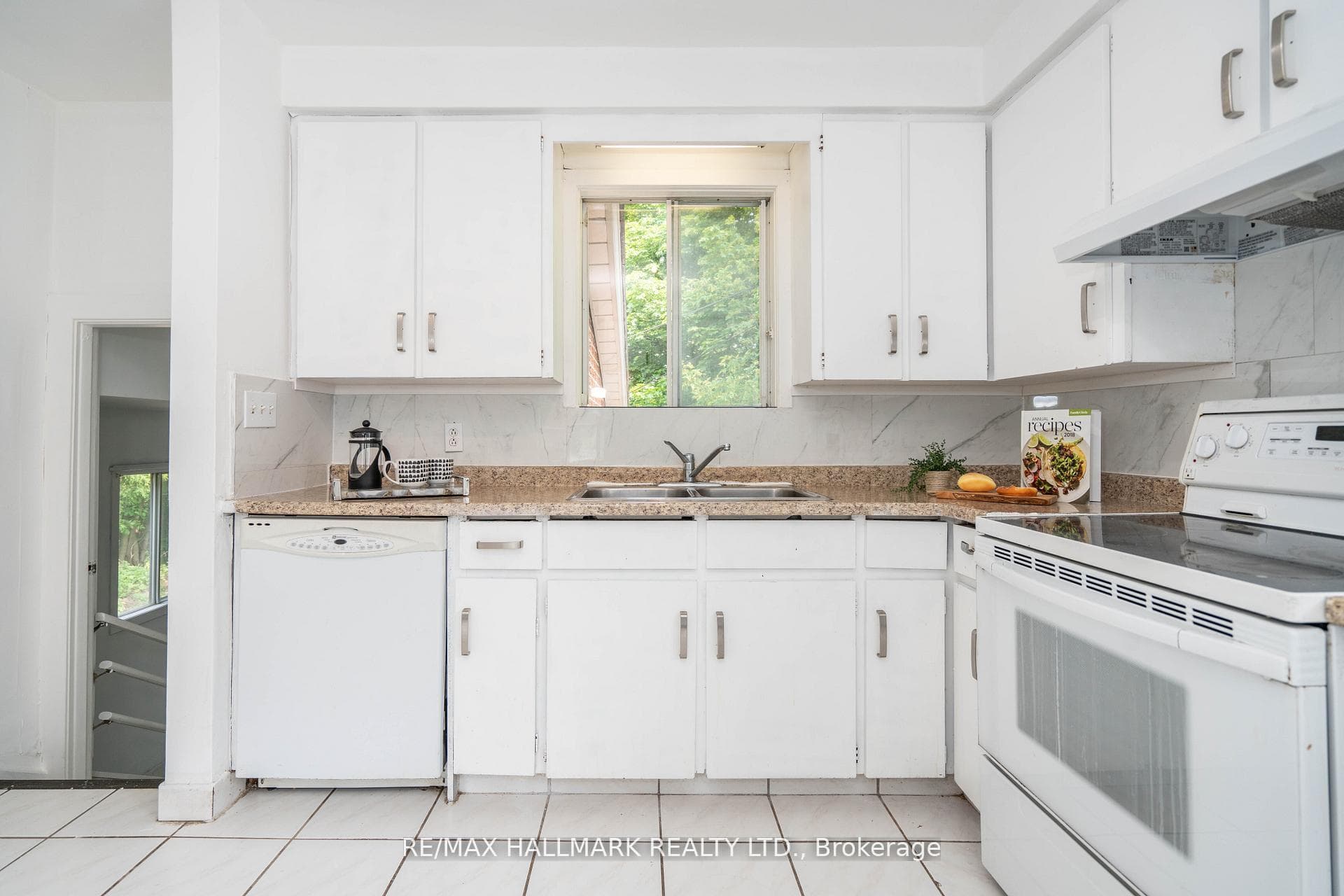 104 Highland Park (Main) Boulevard photo 18