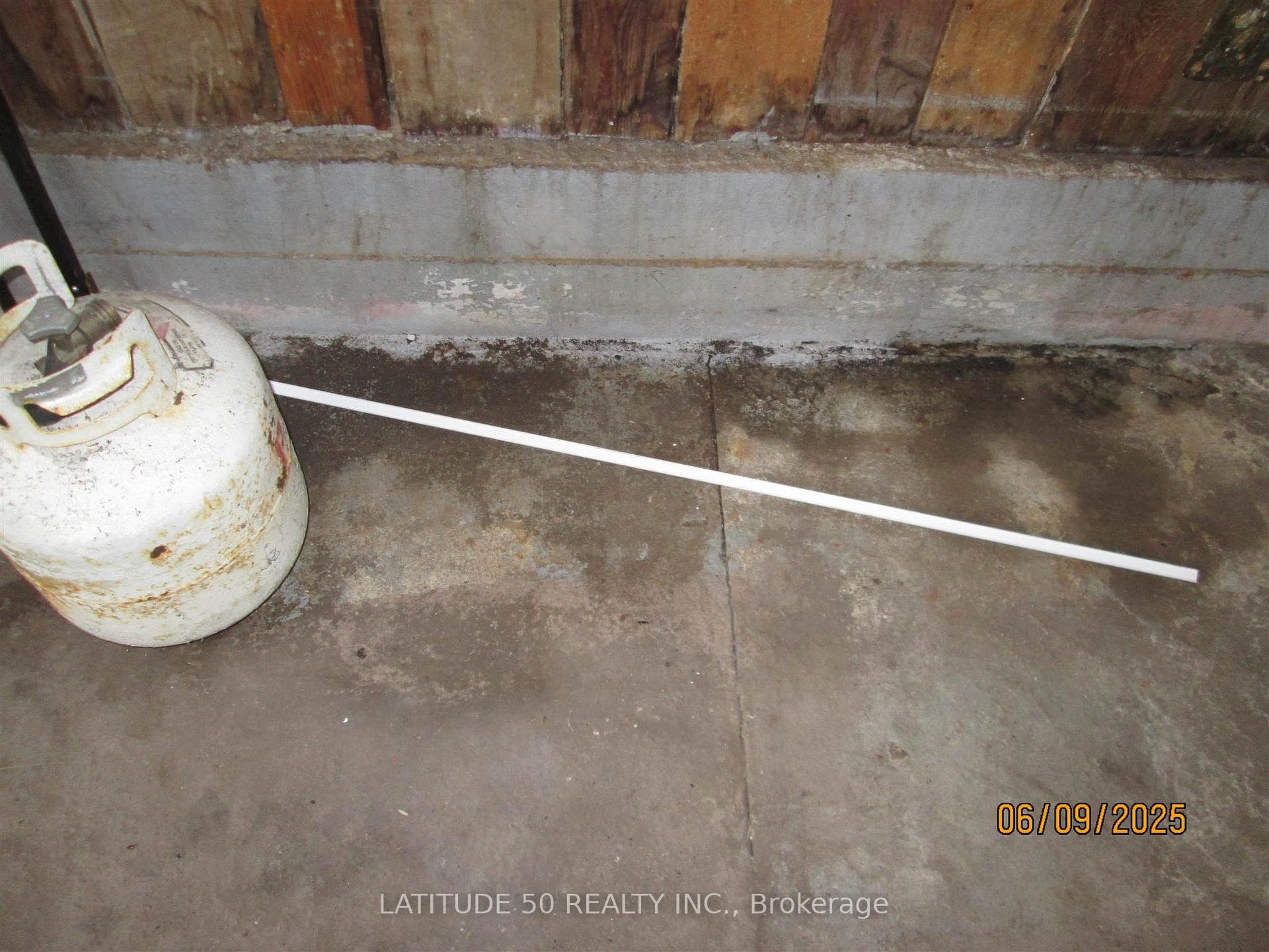 408 and 410 Colley Street photo 29