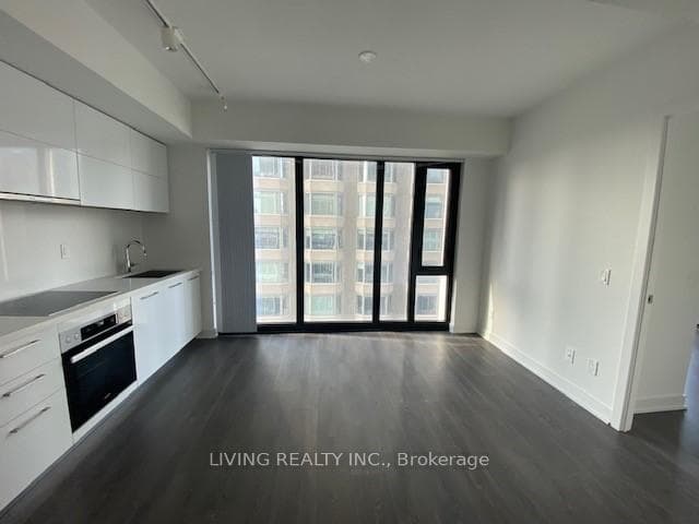 188 Cumberland Street Unit 1513 photo 3