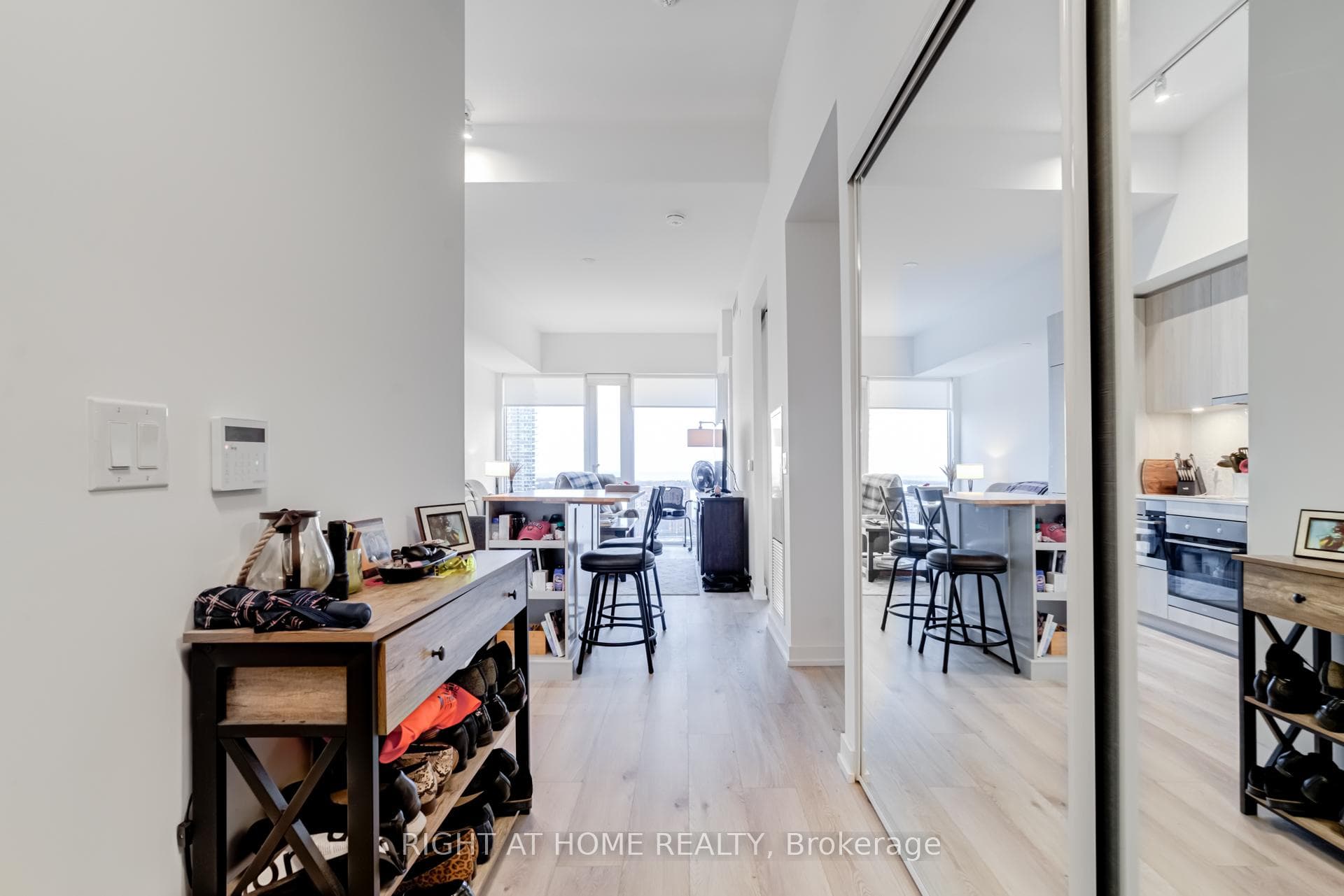 158 Front Street Unit 2209 photo 5