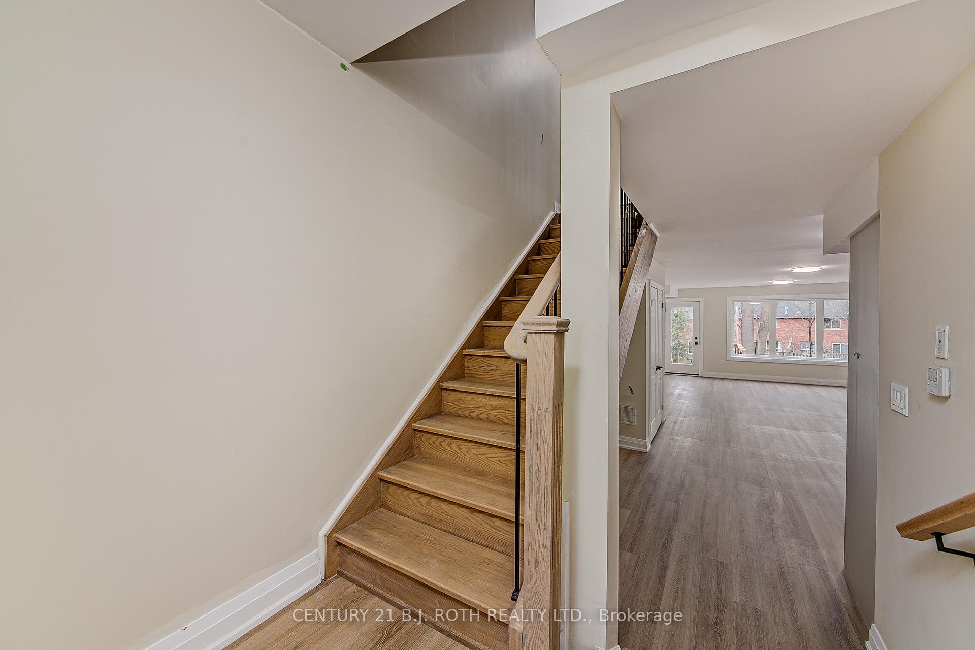 98 Peel Street Unit 5 photo 5
