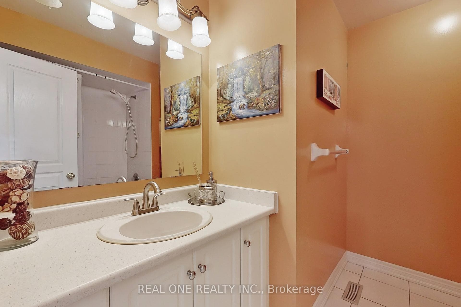 19 Longwood Avenue photo 20