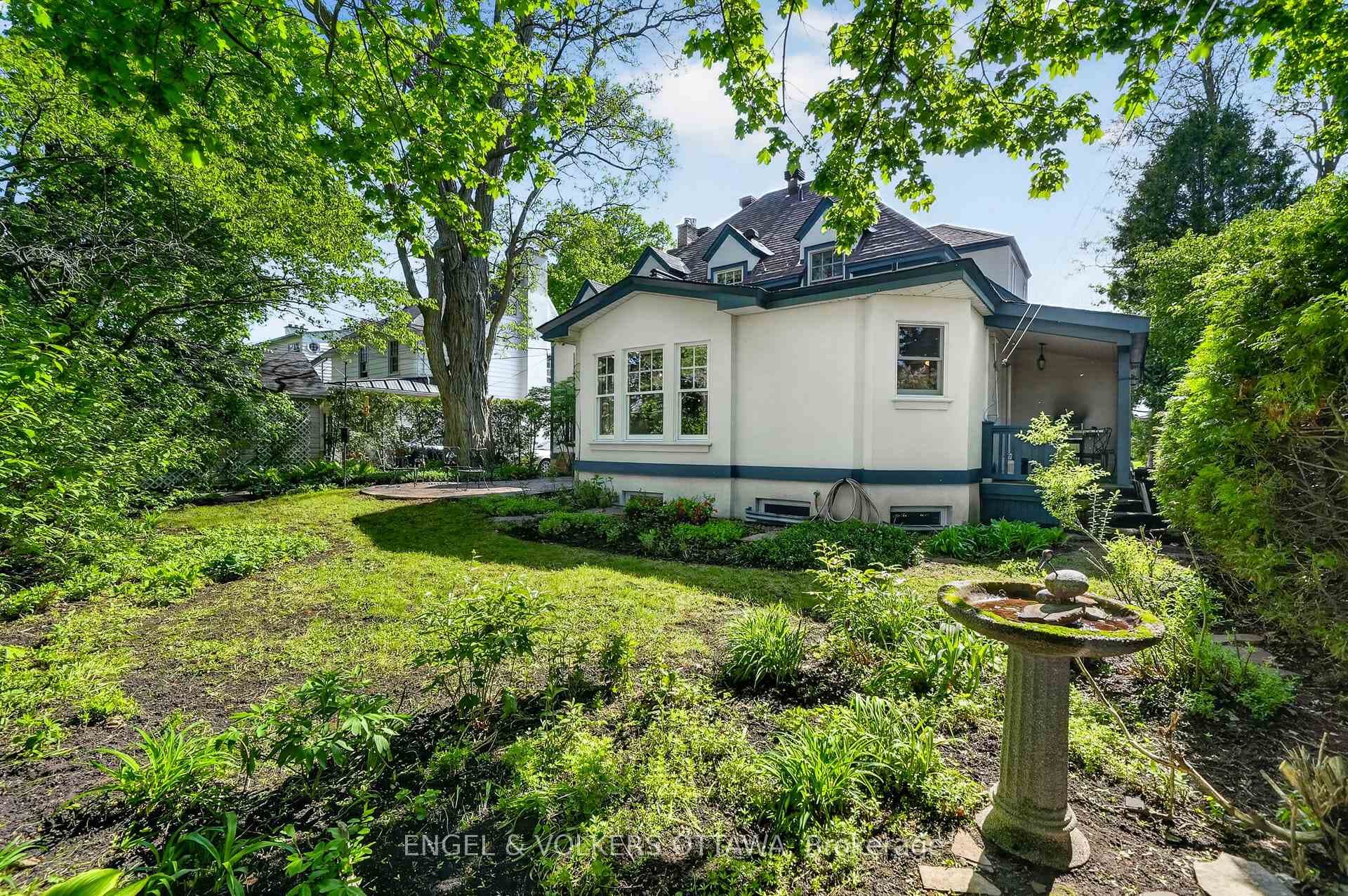 503 Piccadilly Avenue photo 34