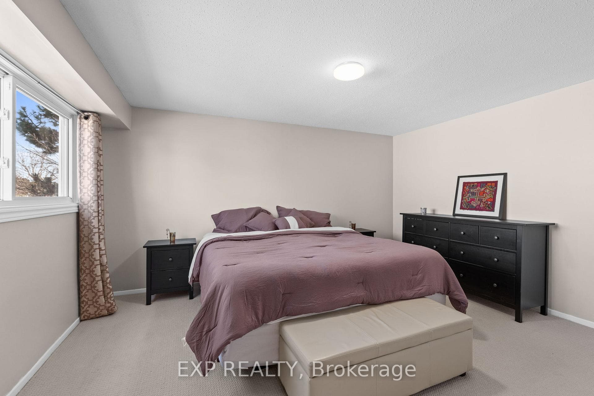 4 Trafford Lane photo 32