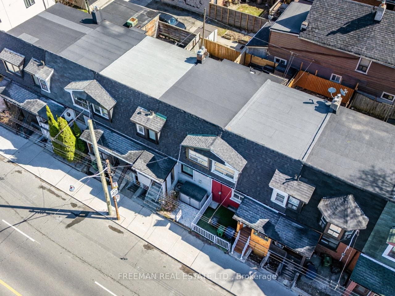 623 Dupont Street photo 45