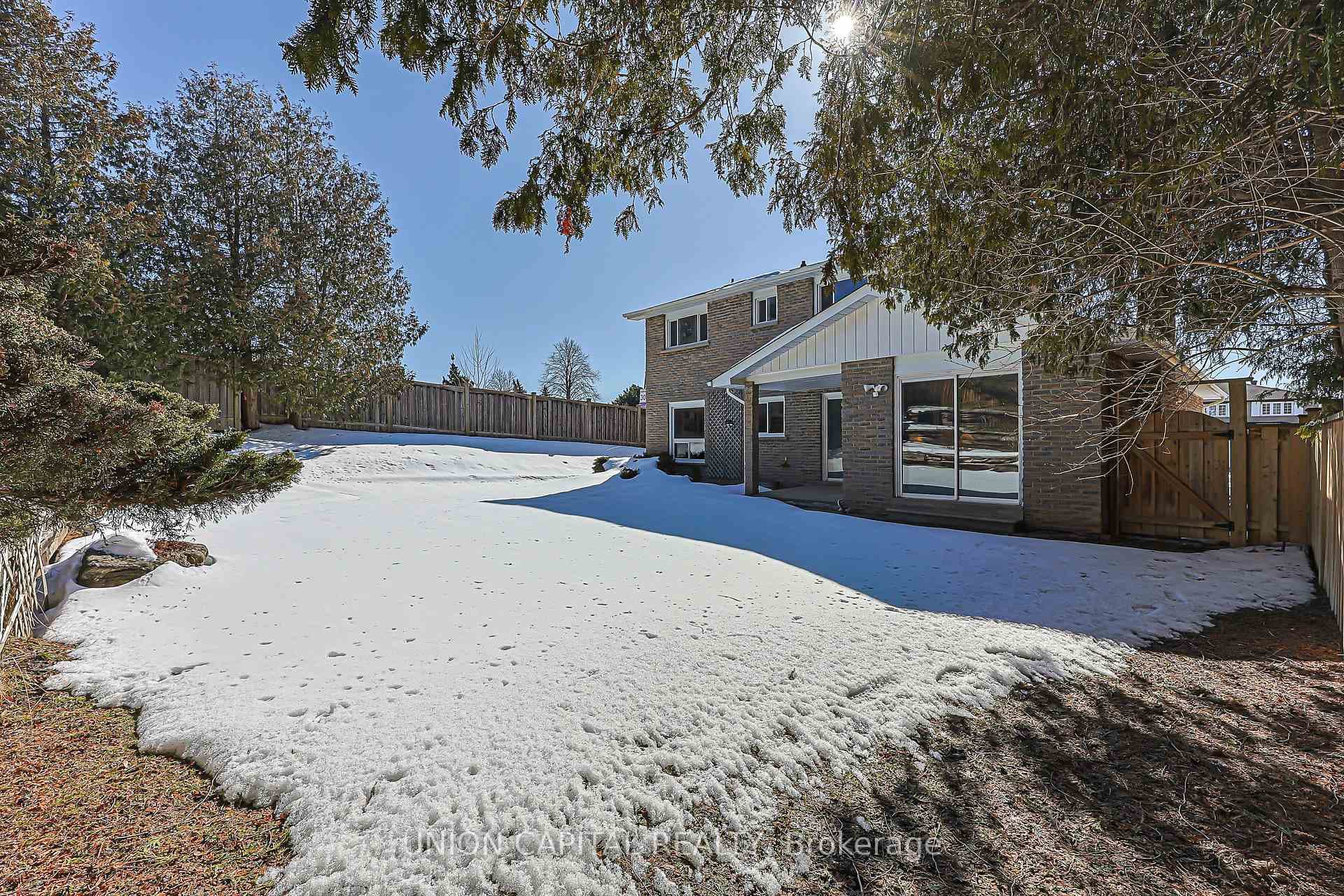 52 Barkwood Crescent photo 30