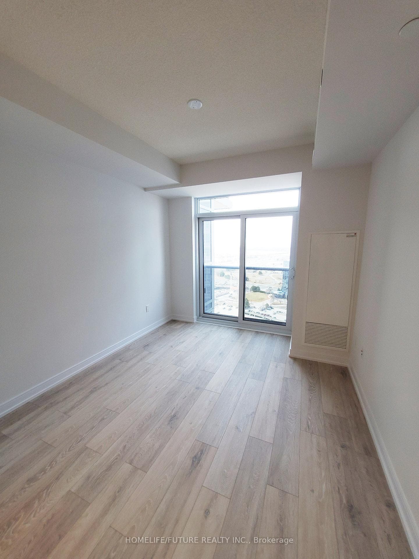 225 Village Green Square Unit 2805 photo 3
