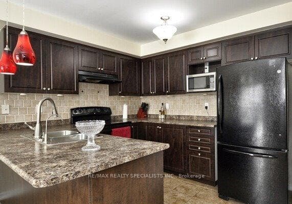 7 Mercer Avenue photo 10