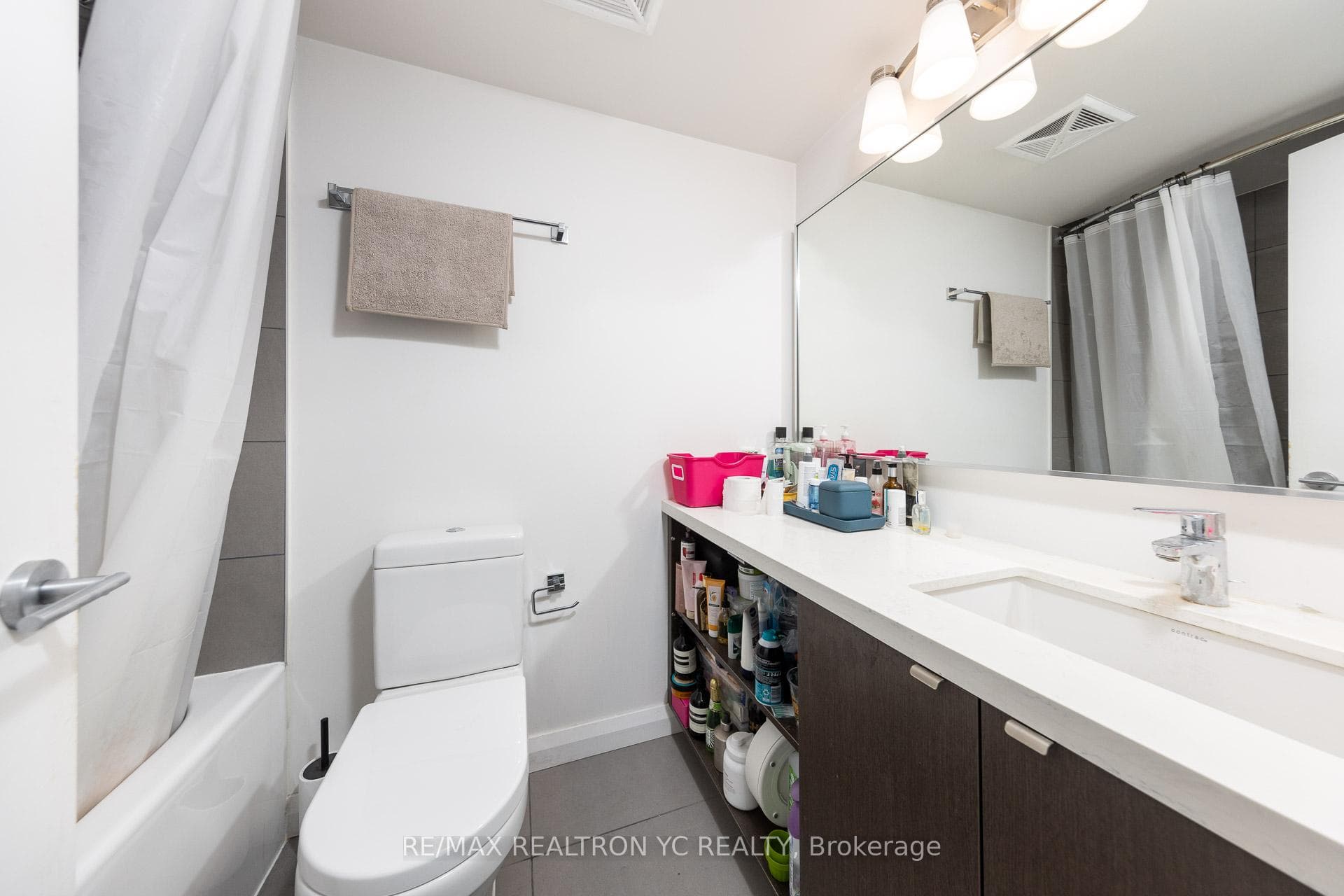 155 Yorkville Avenue Unit 617 photo 10