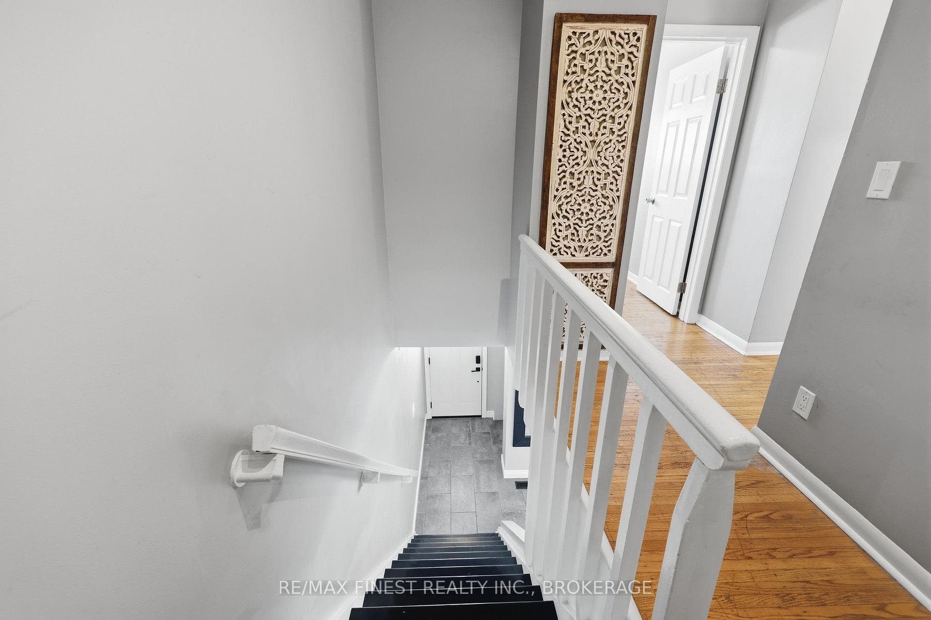 1479 Montreal Street photo 10