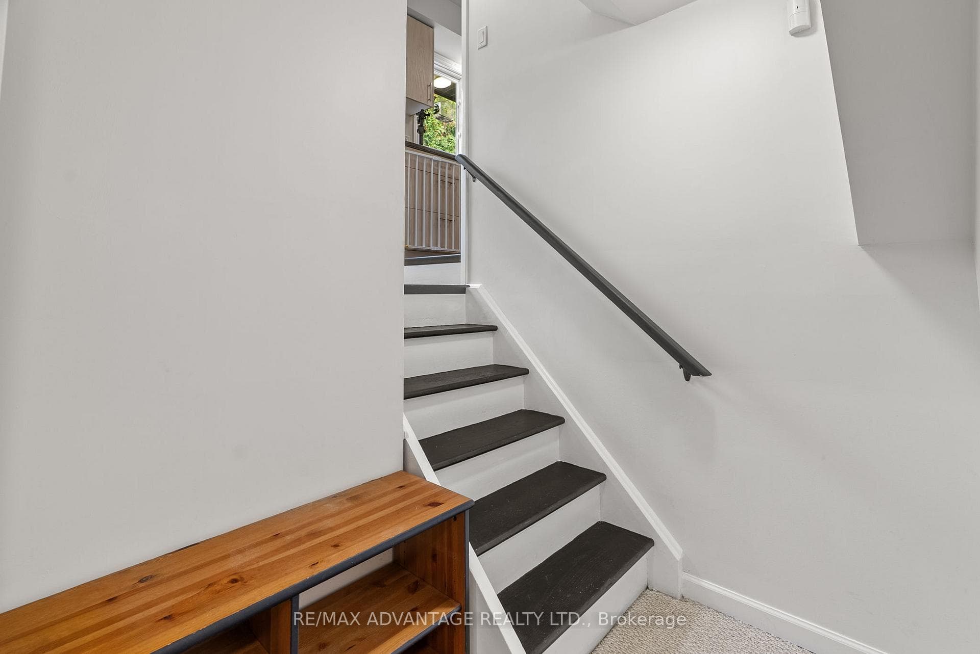 66 Wellesley Crescent photo 26