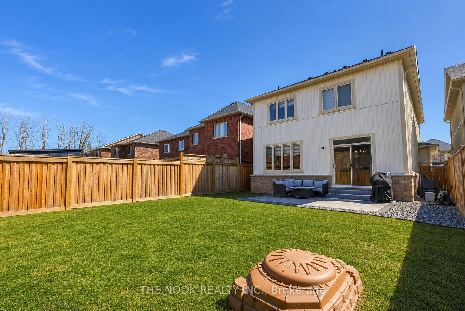 28 Fernridge Heights photo 46