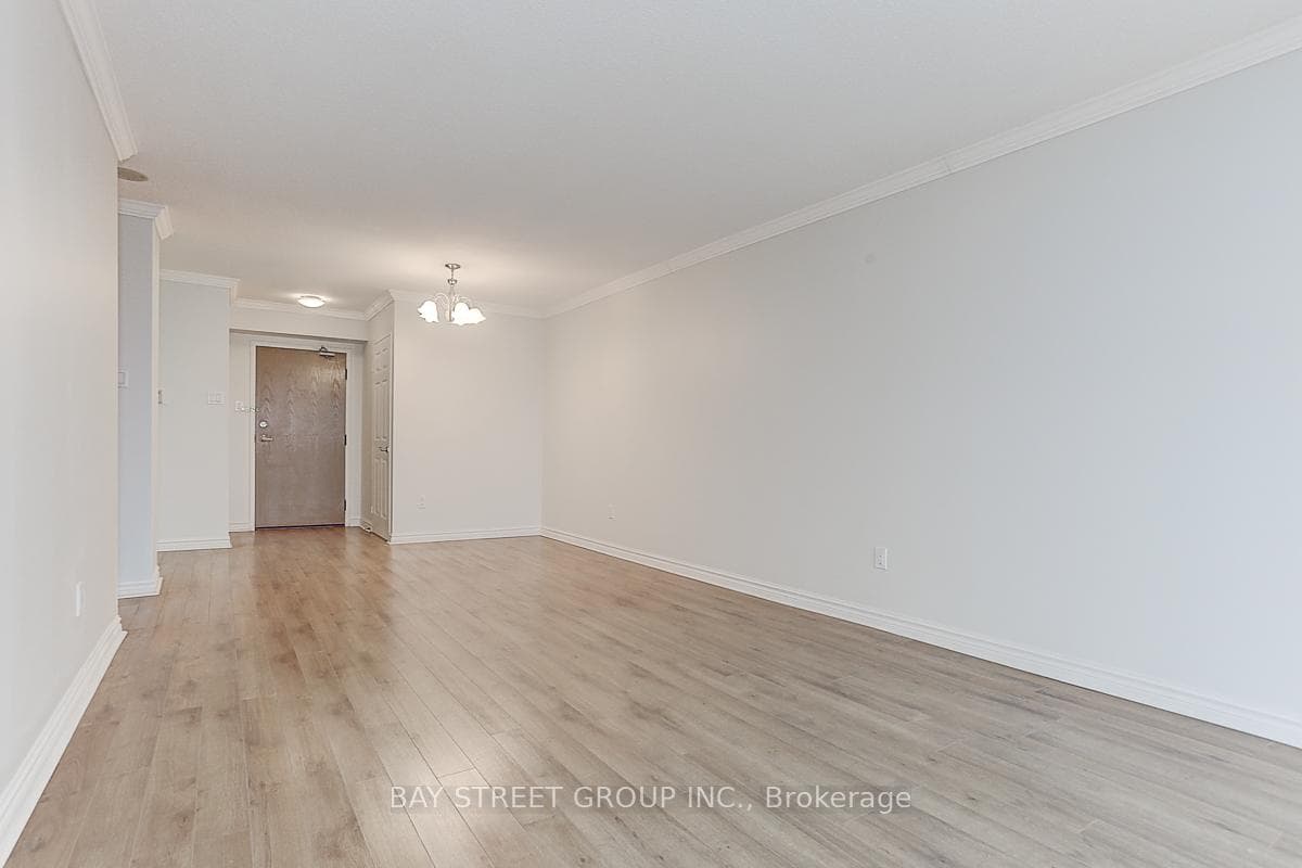 8501 Bayview Avenue Unit 1108 photo 12