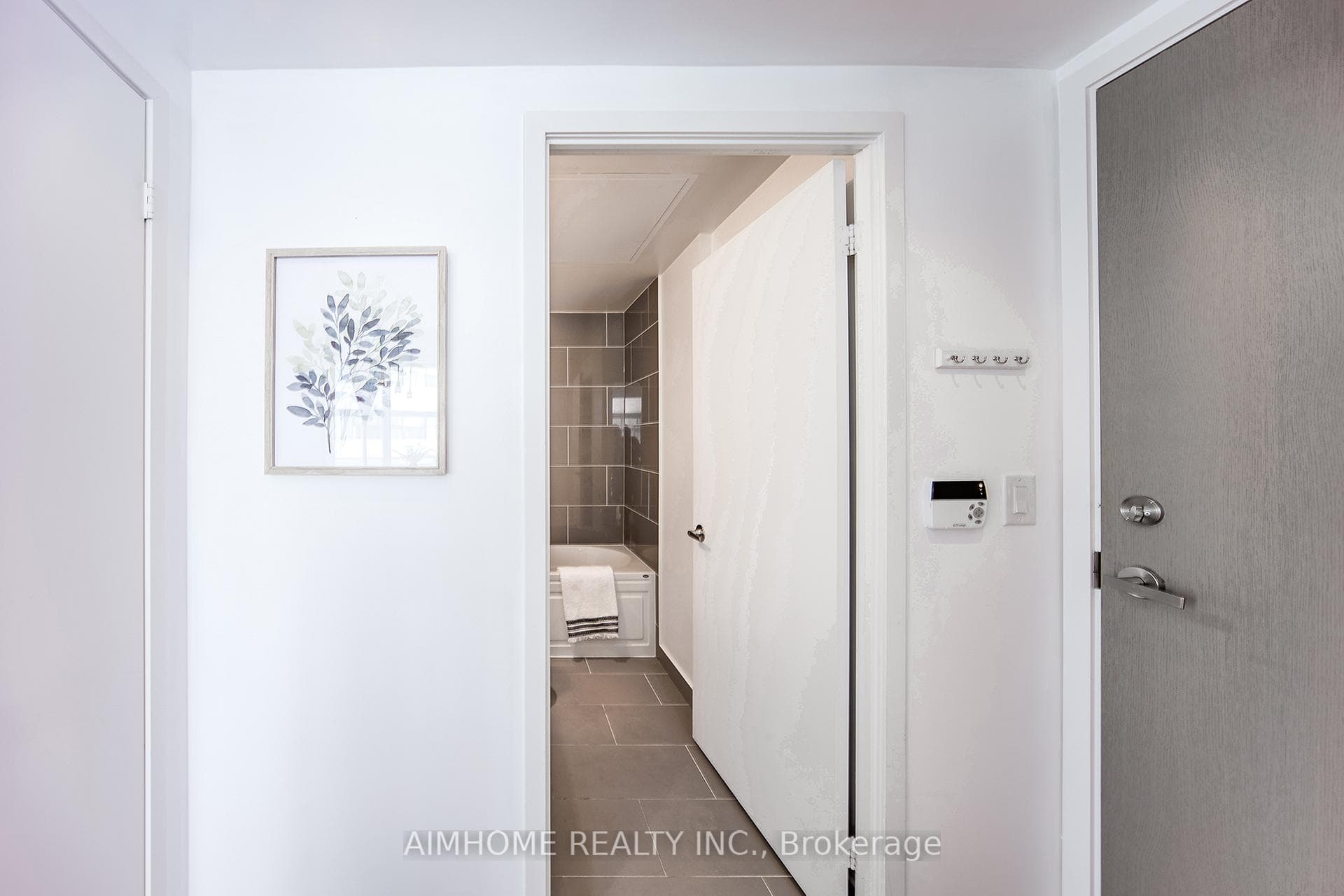 88 Harbour Street Unit 5602 photo 15