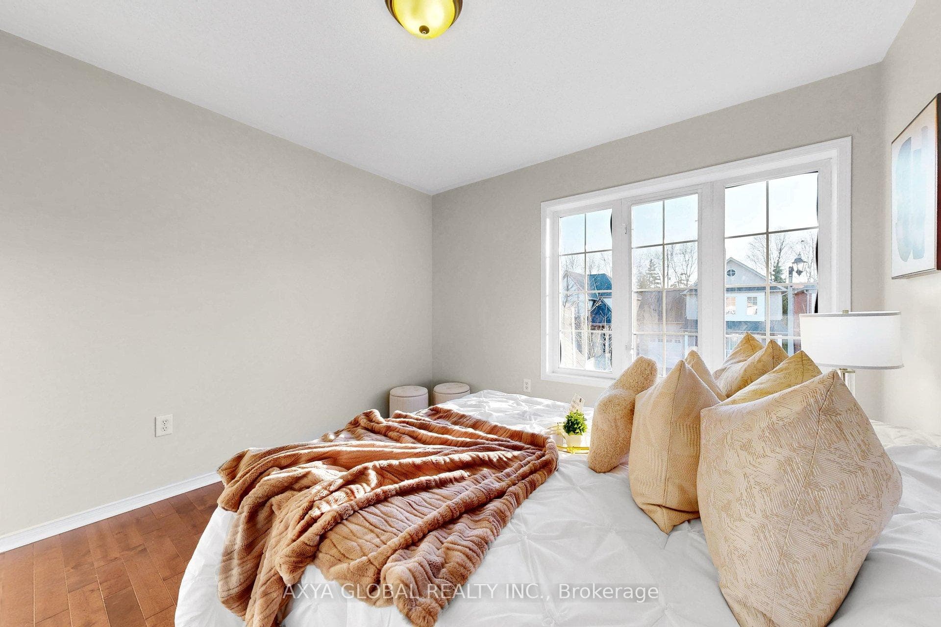74 McSweeney Crescent photo 29