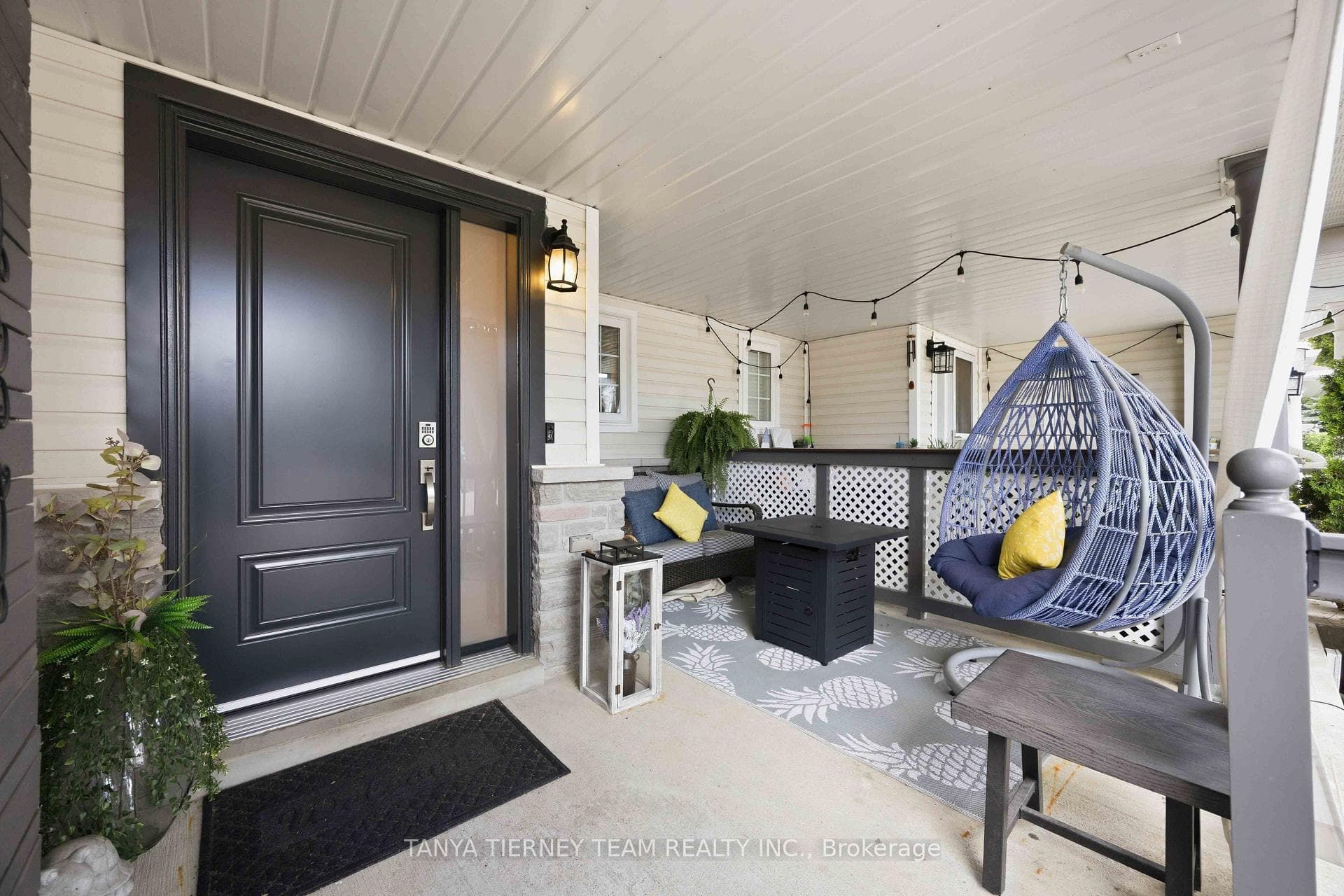 47 Corianne Avenue photo 4