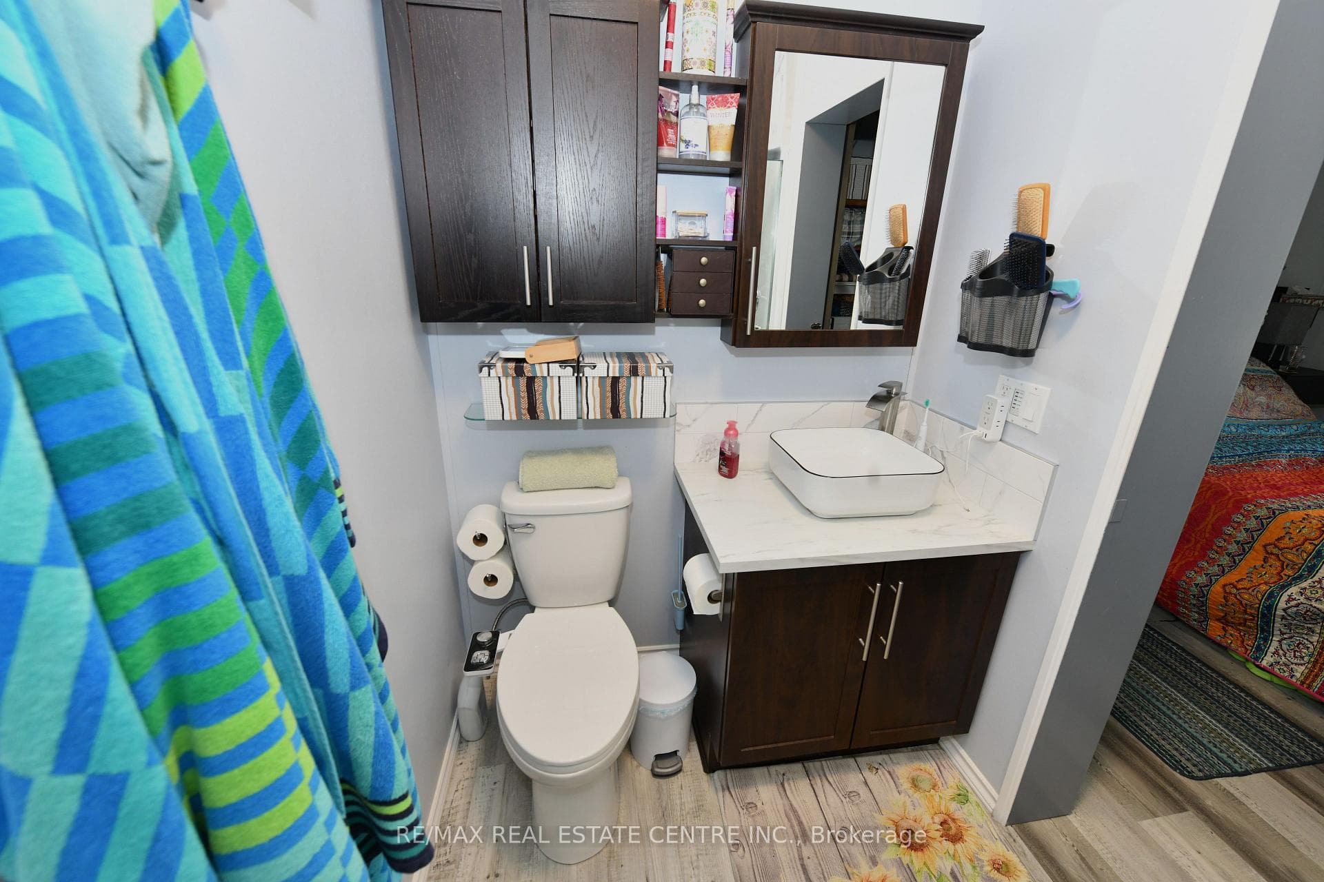 1429 SHEFFIELD Road photo 10