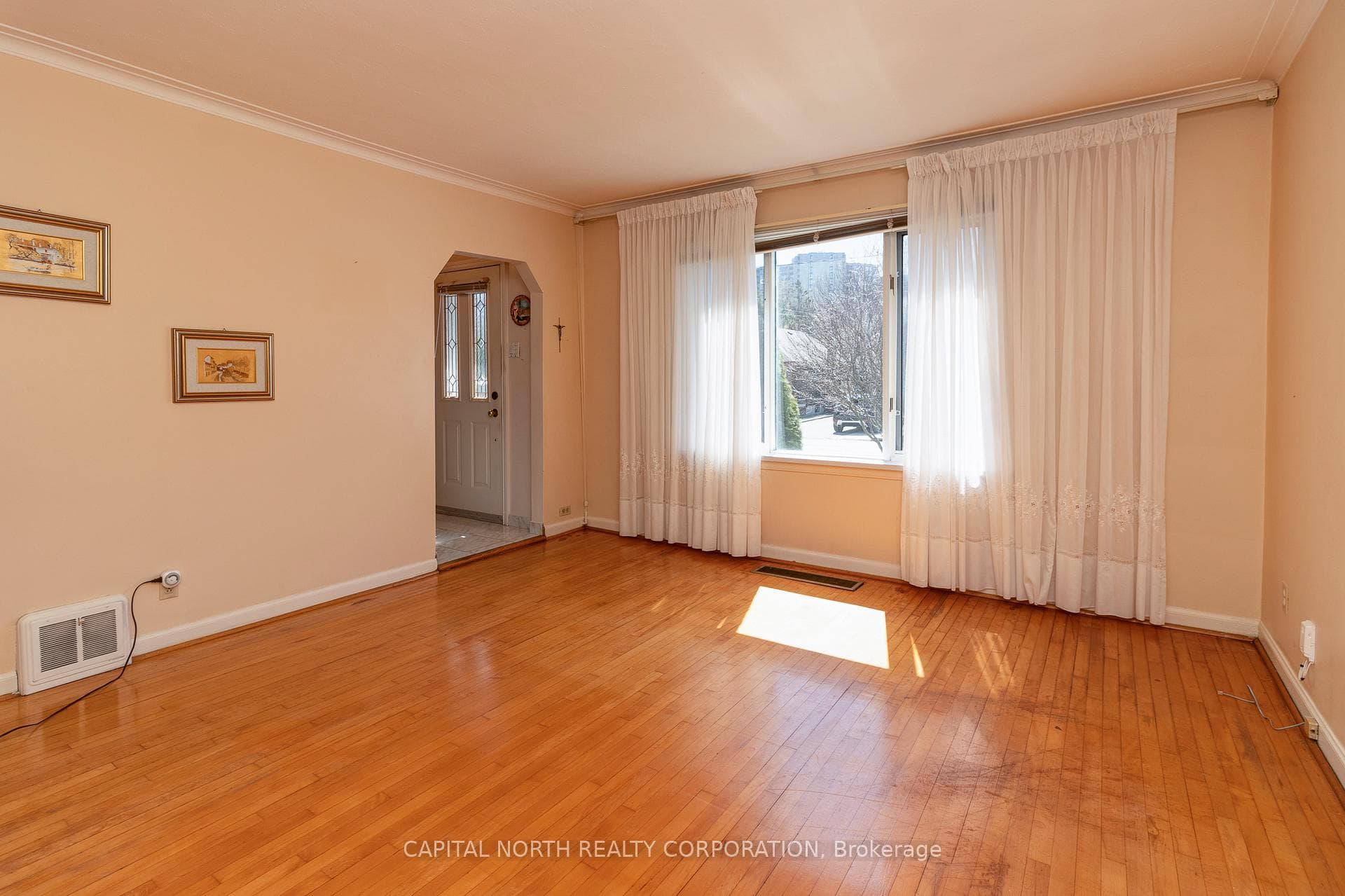 20 Monarchdale Avenue photo 6