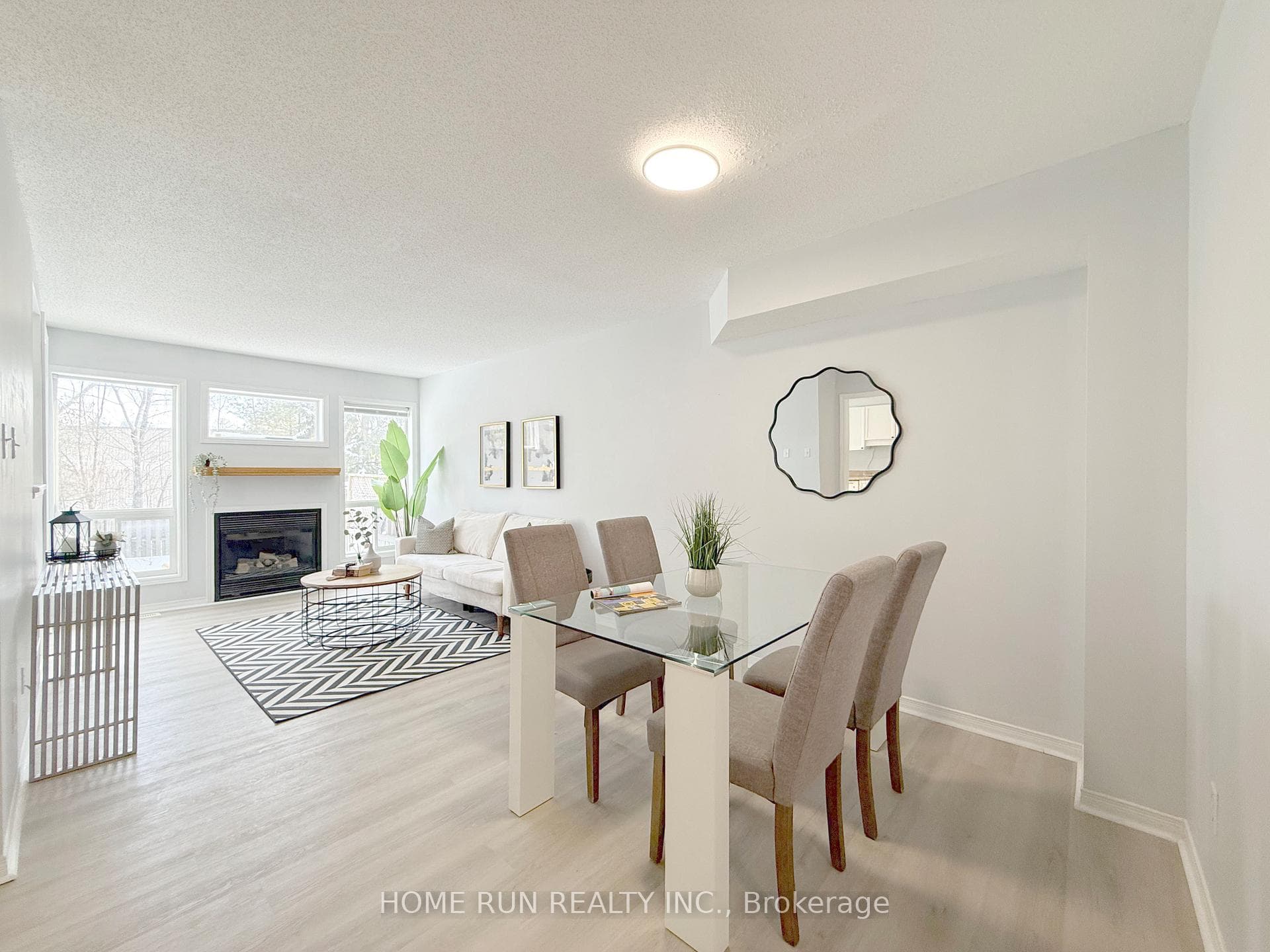 95 Hemlo Crescent photo 7