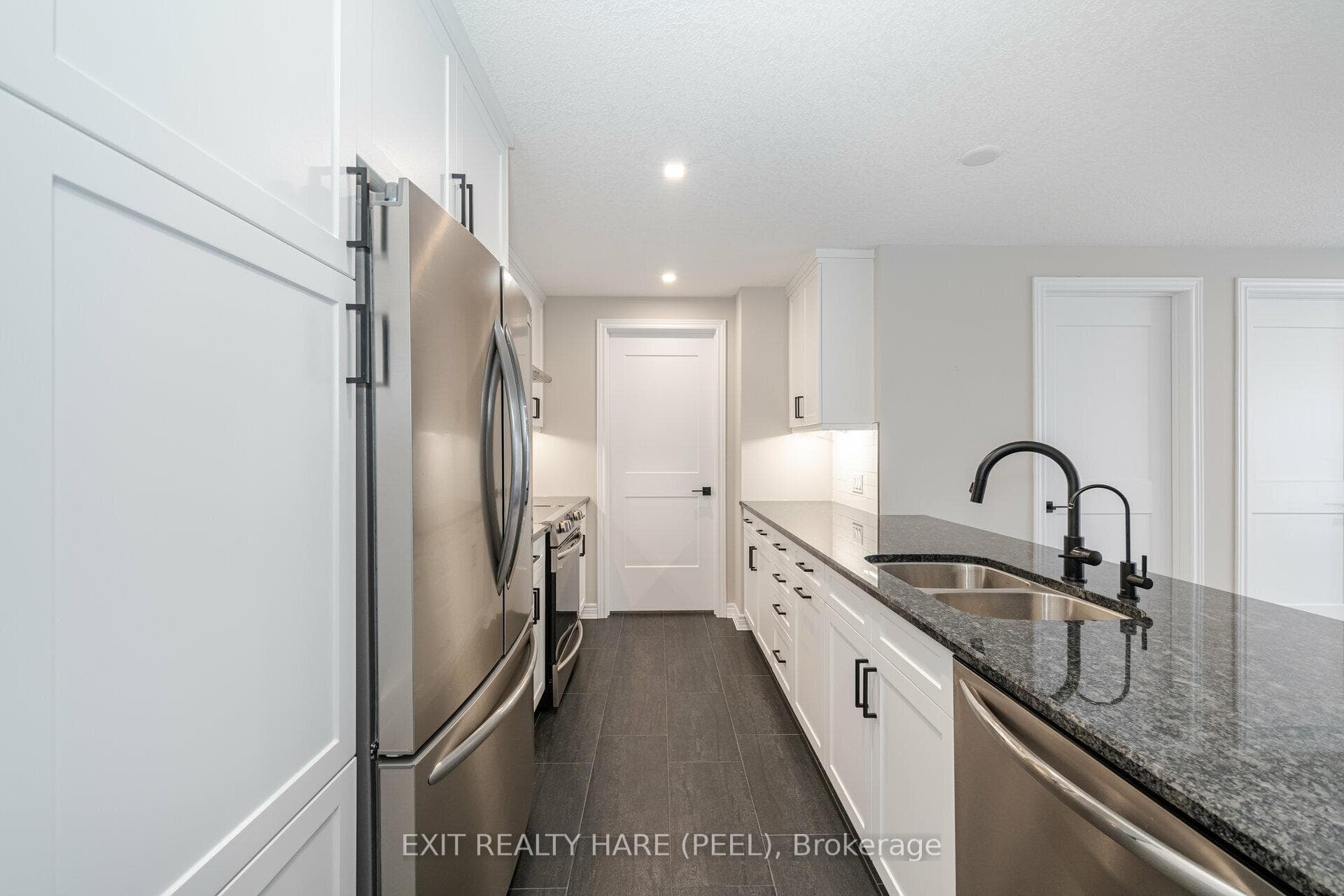 105 Spencer Avenue Unit 207 photo 8