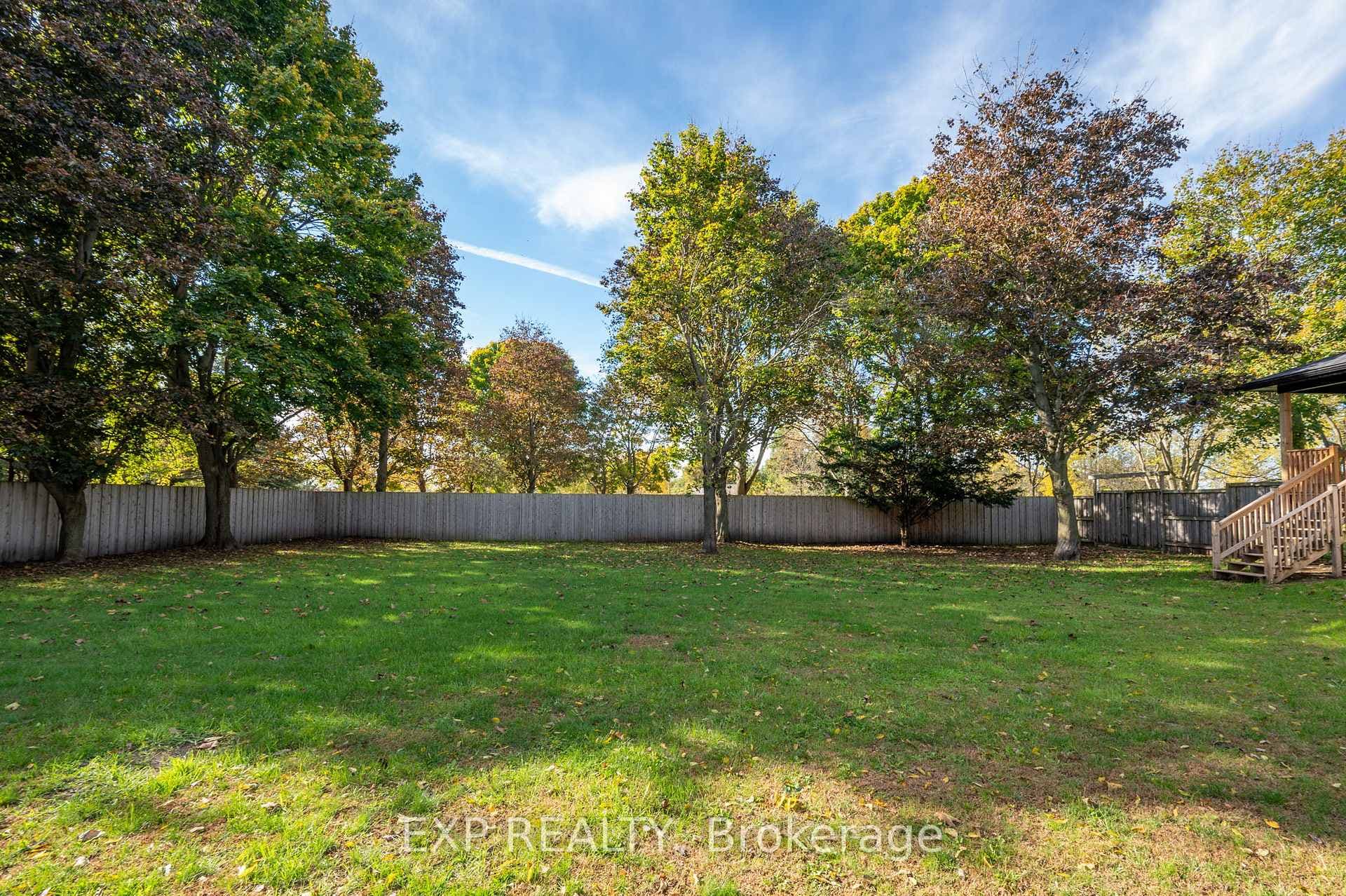 40 Middlemiss Avenue photo 39