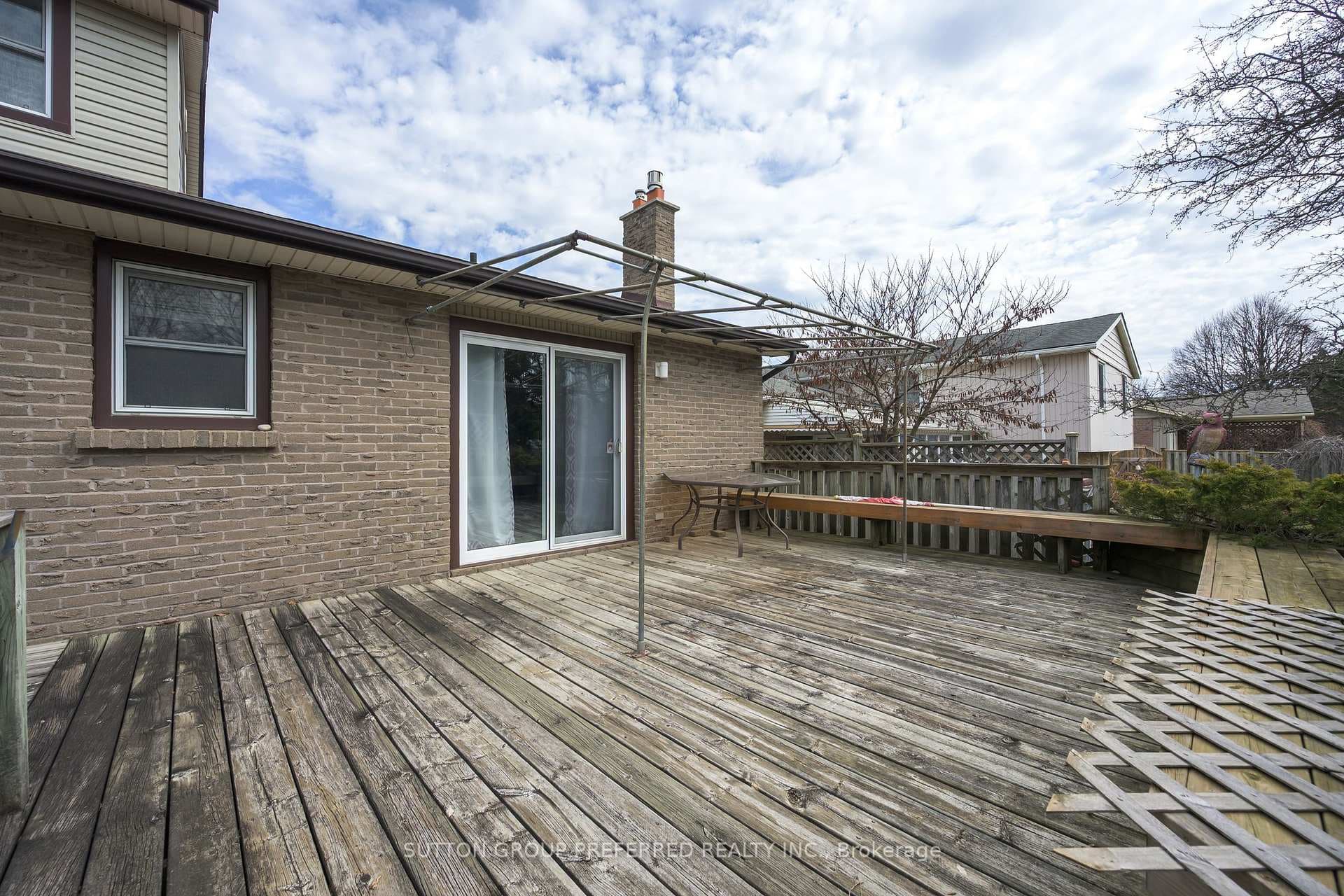 115 Brixham Crescent photo 6