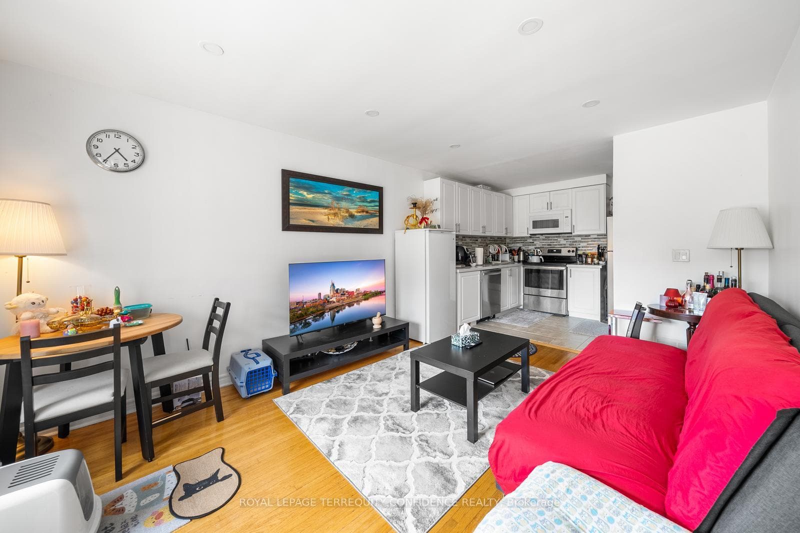 98 Yorkview Drive photo 17