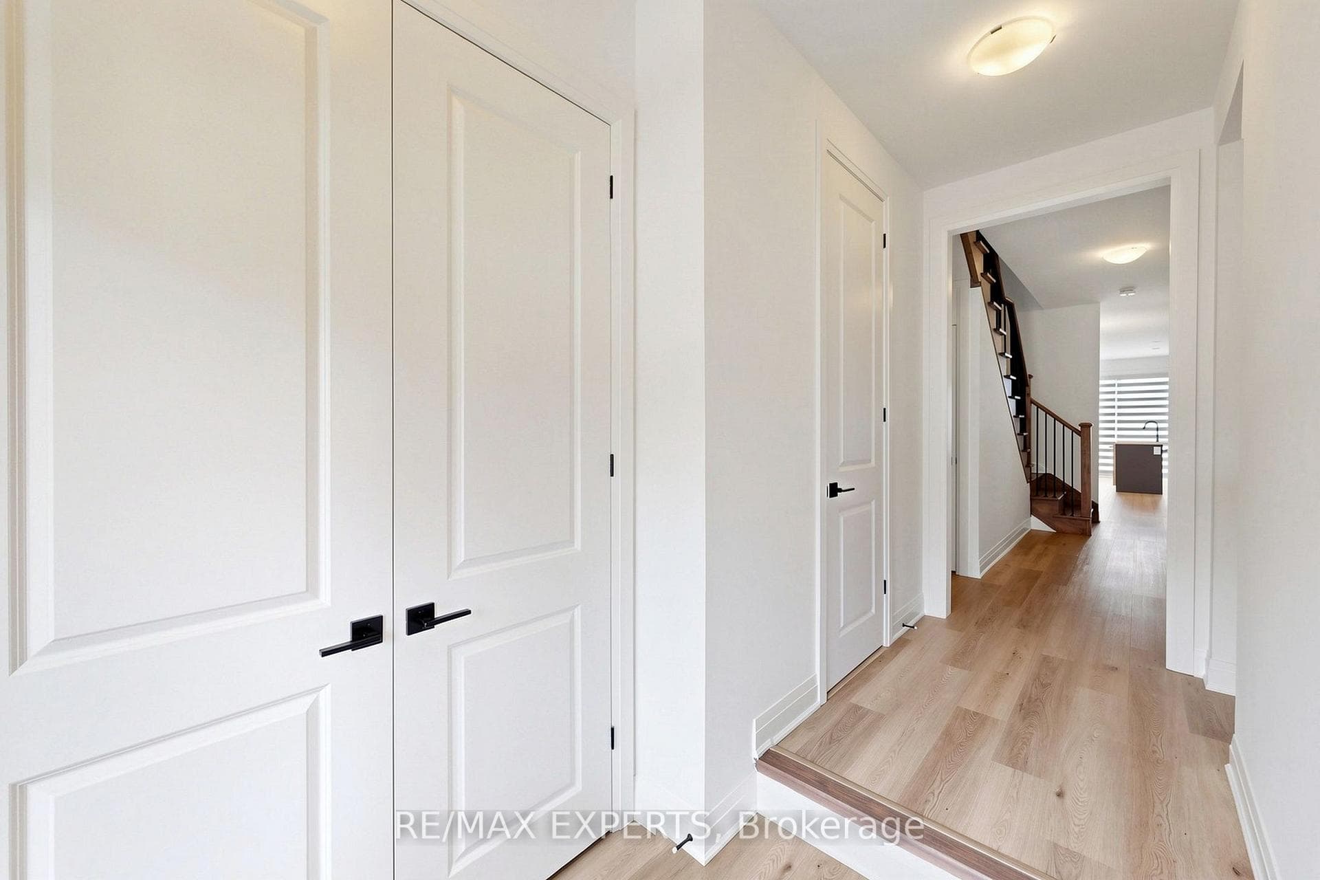 1761 Mineral Springs Way photo 12