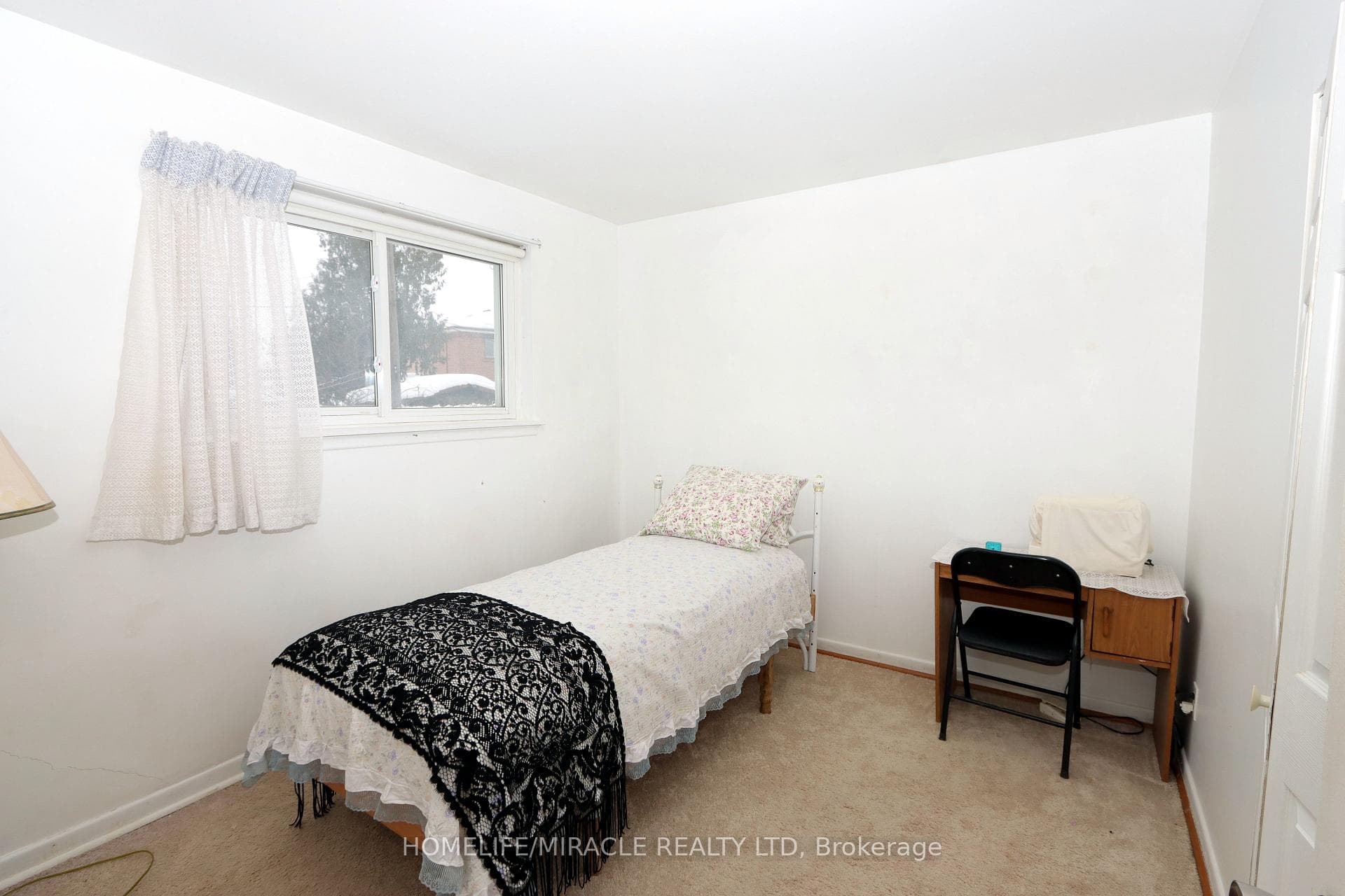 6 Strathavon Drive photo 20