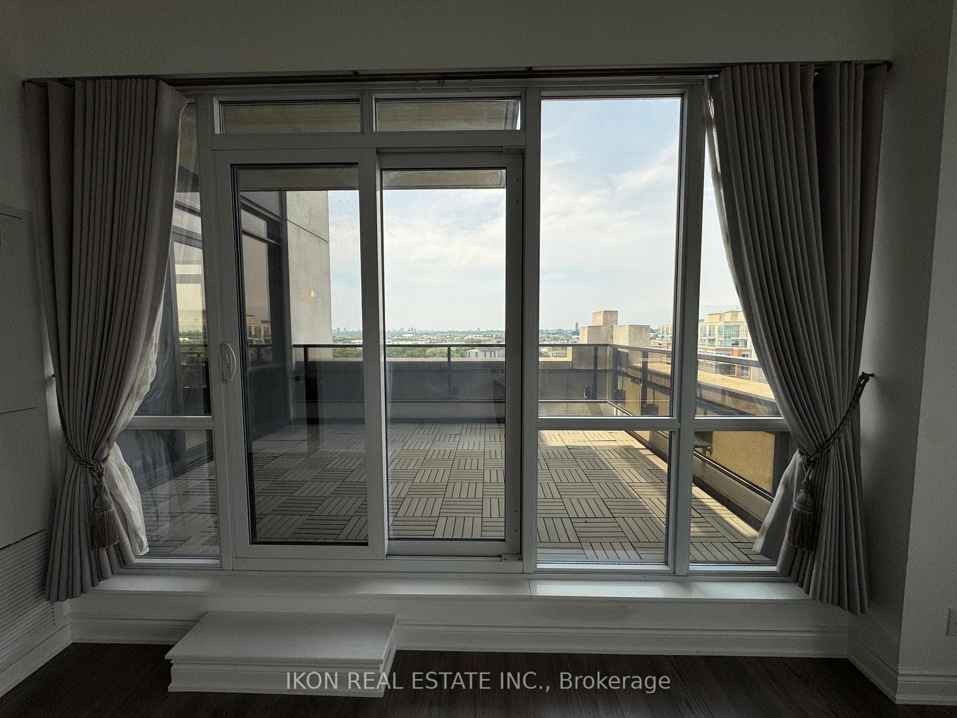 89 South Town Centre Boulevard Unit 1707 photo 20