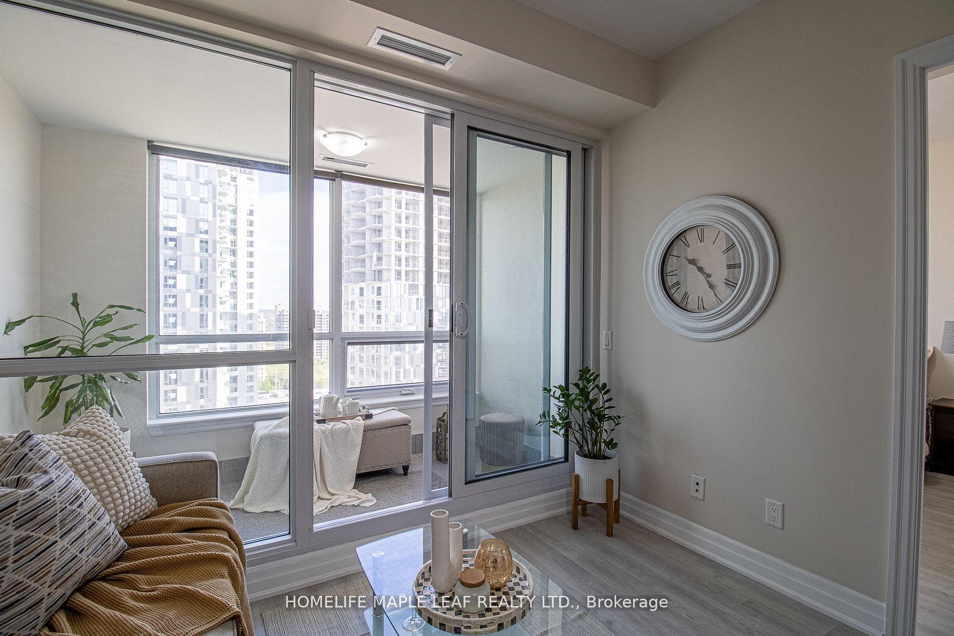 9085 Jane Street Unit 1801 photo 20