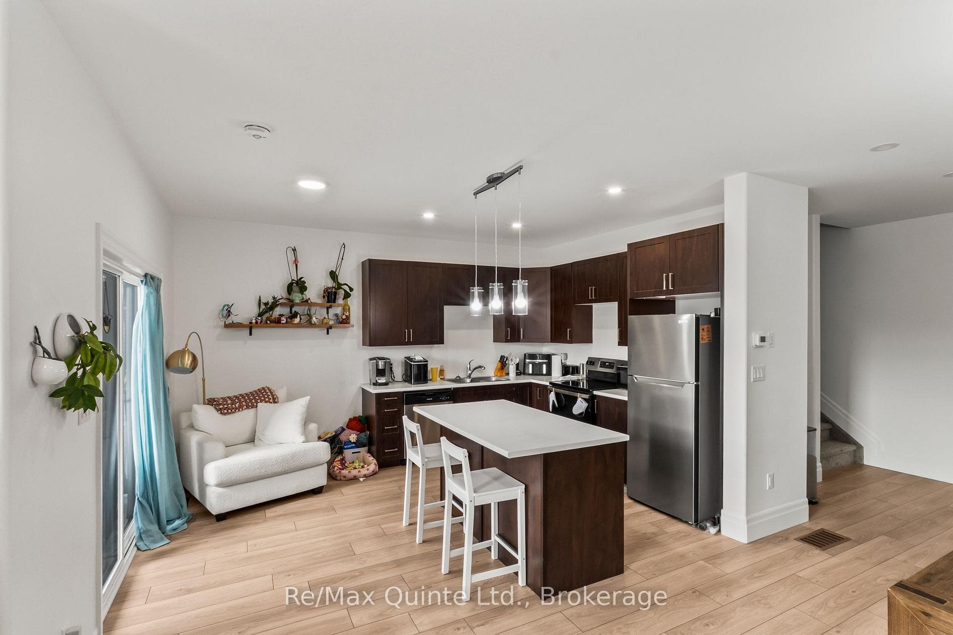107 Buchanan Avenue photo 10