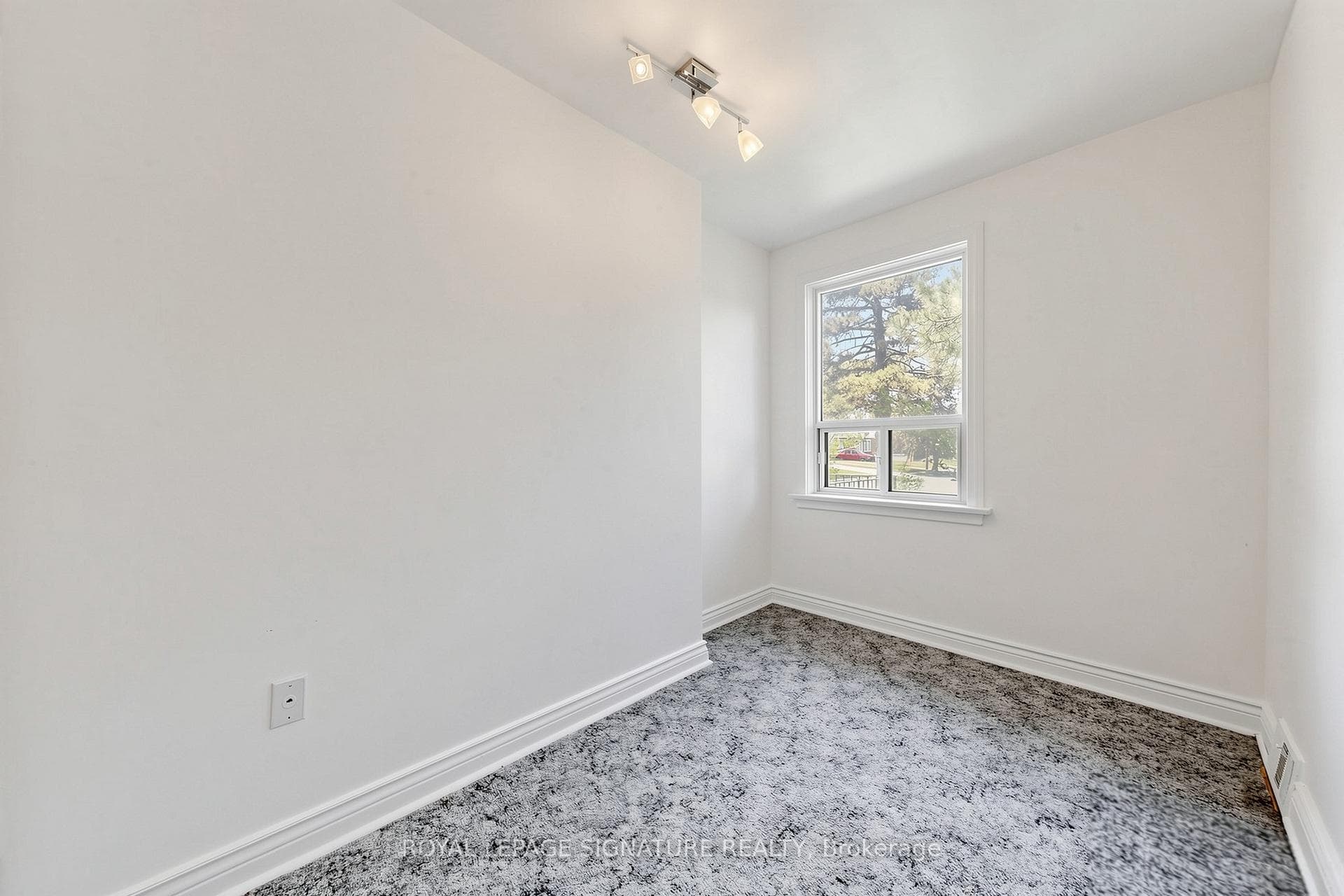 34 Lingarde Drive photo 20