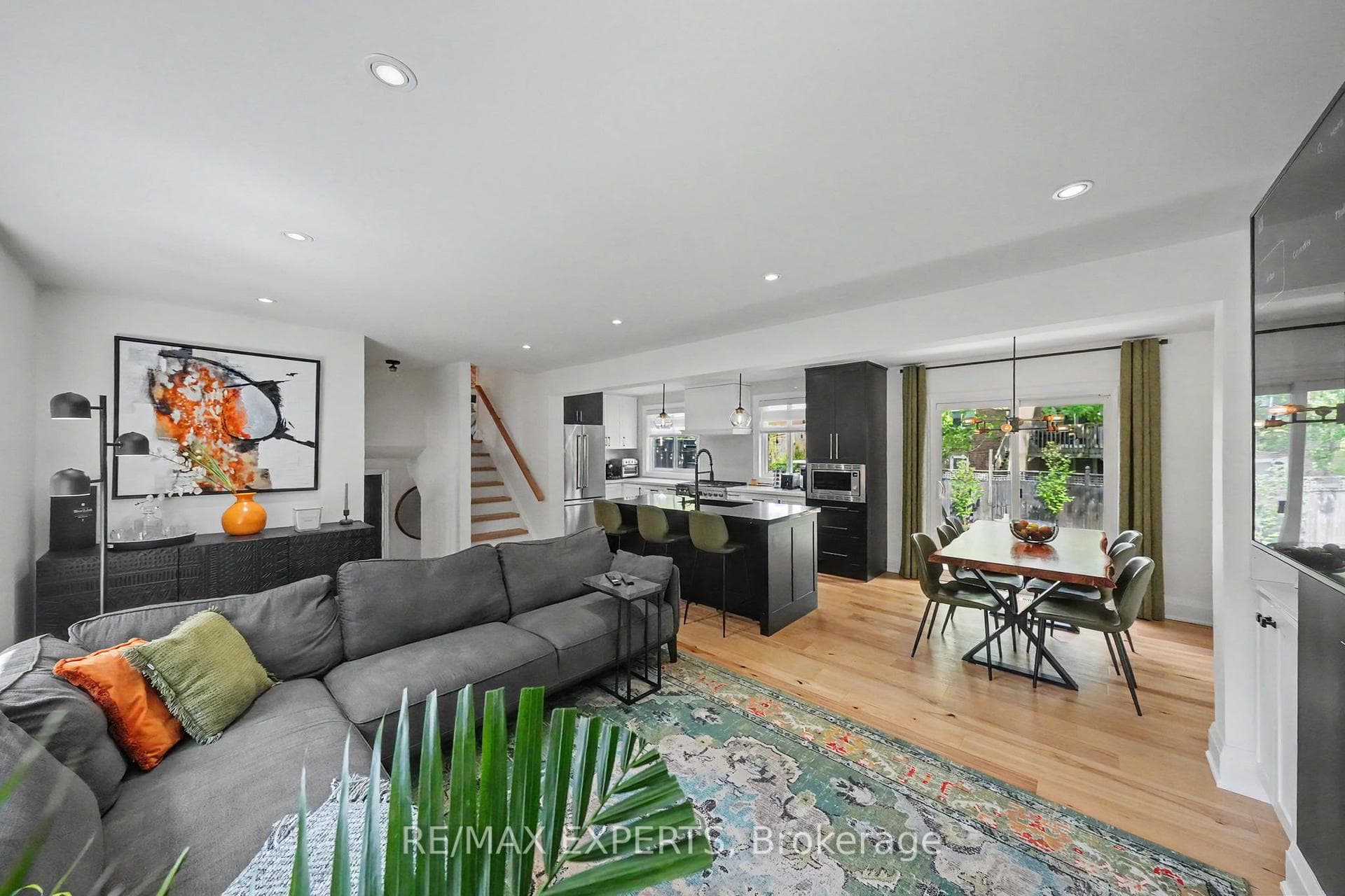21 Bigwin Drive photo 10