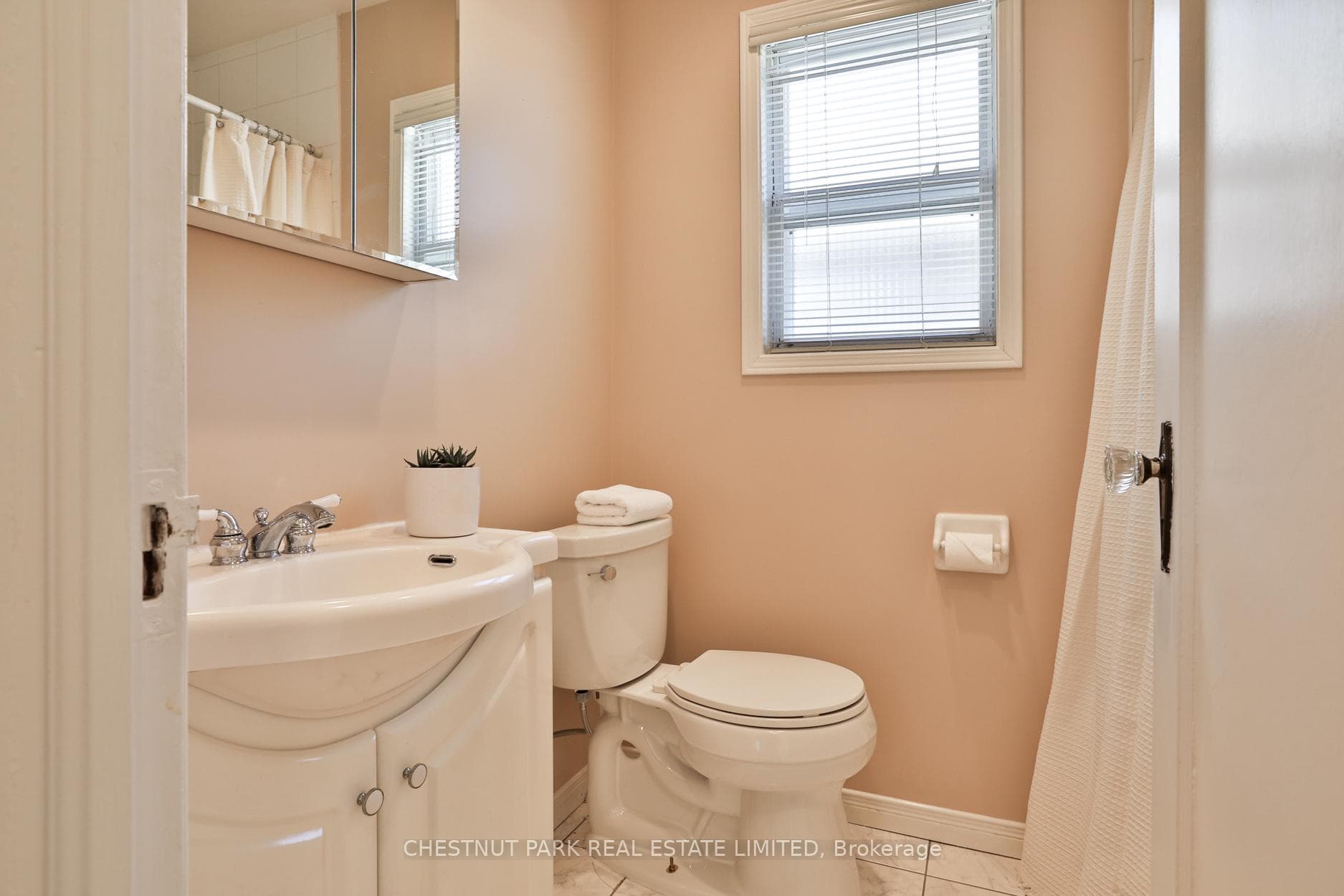 81 Randolph Road photo 15