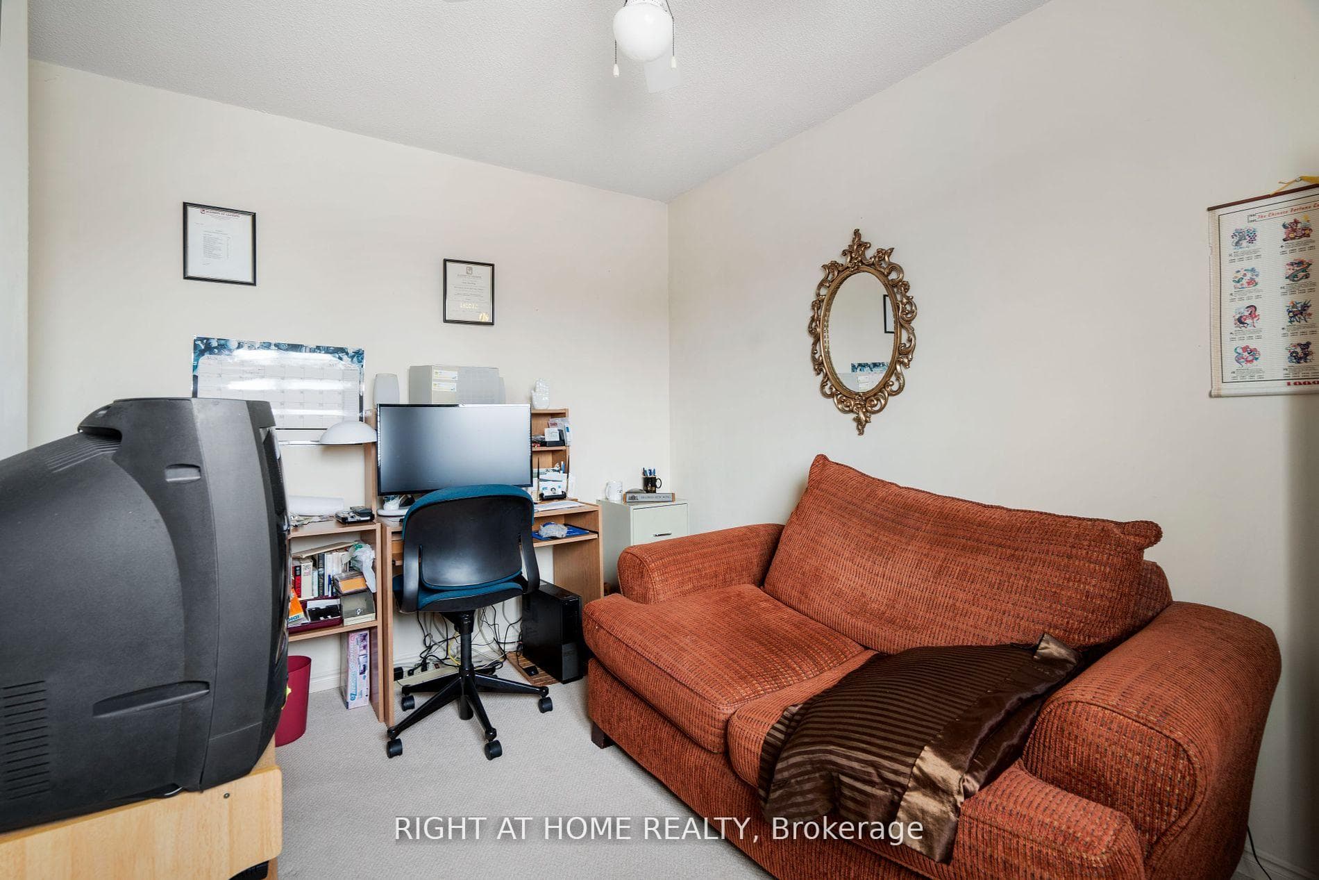 1578 Greenmount Street photo 23