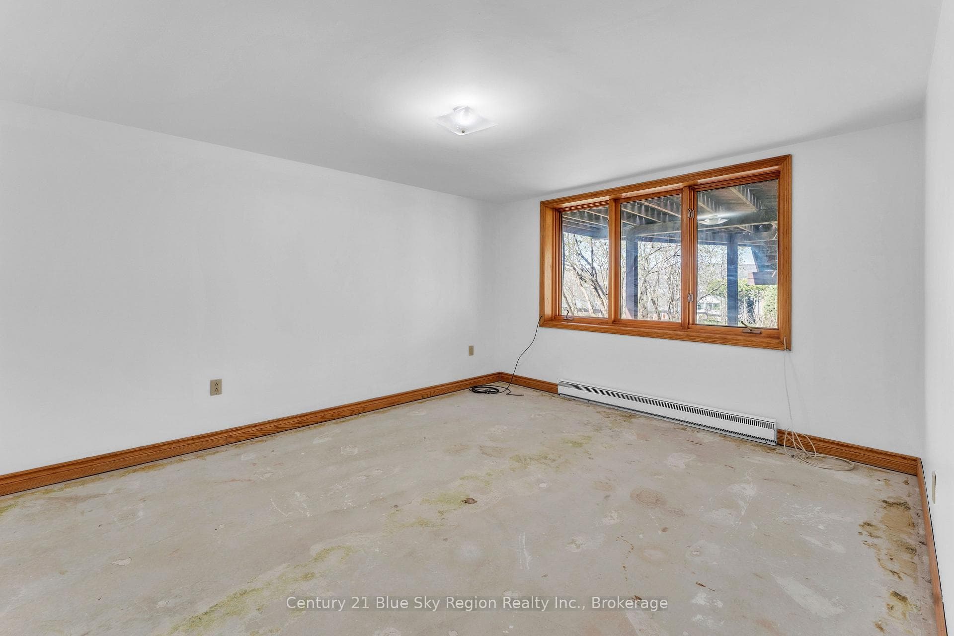 396 Lakeside Drive photo 32