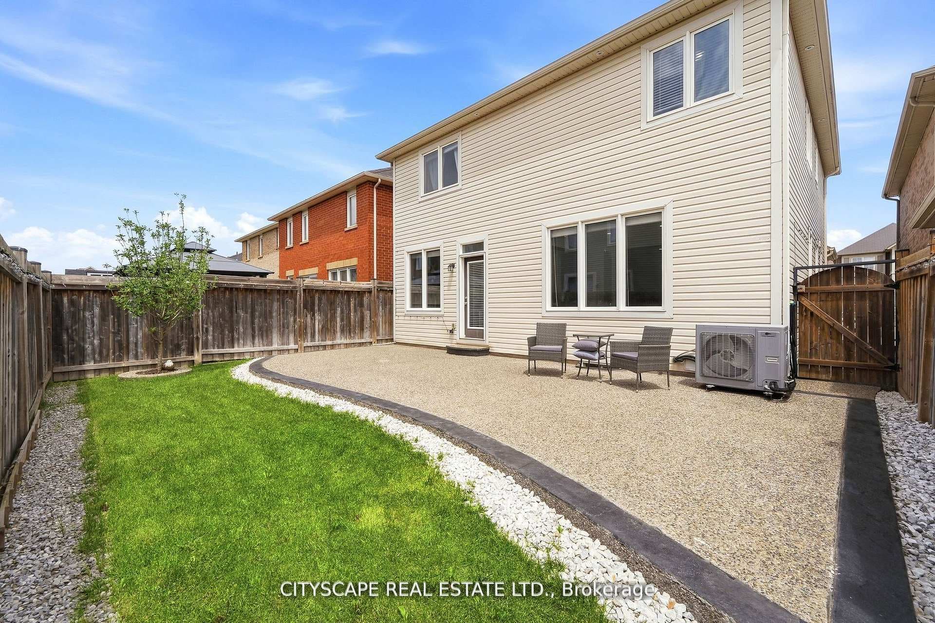 305 Gleave Terrace photo 36