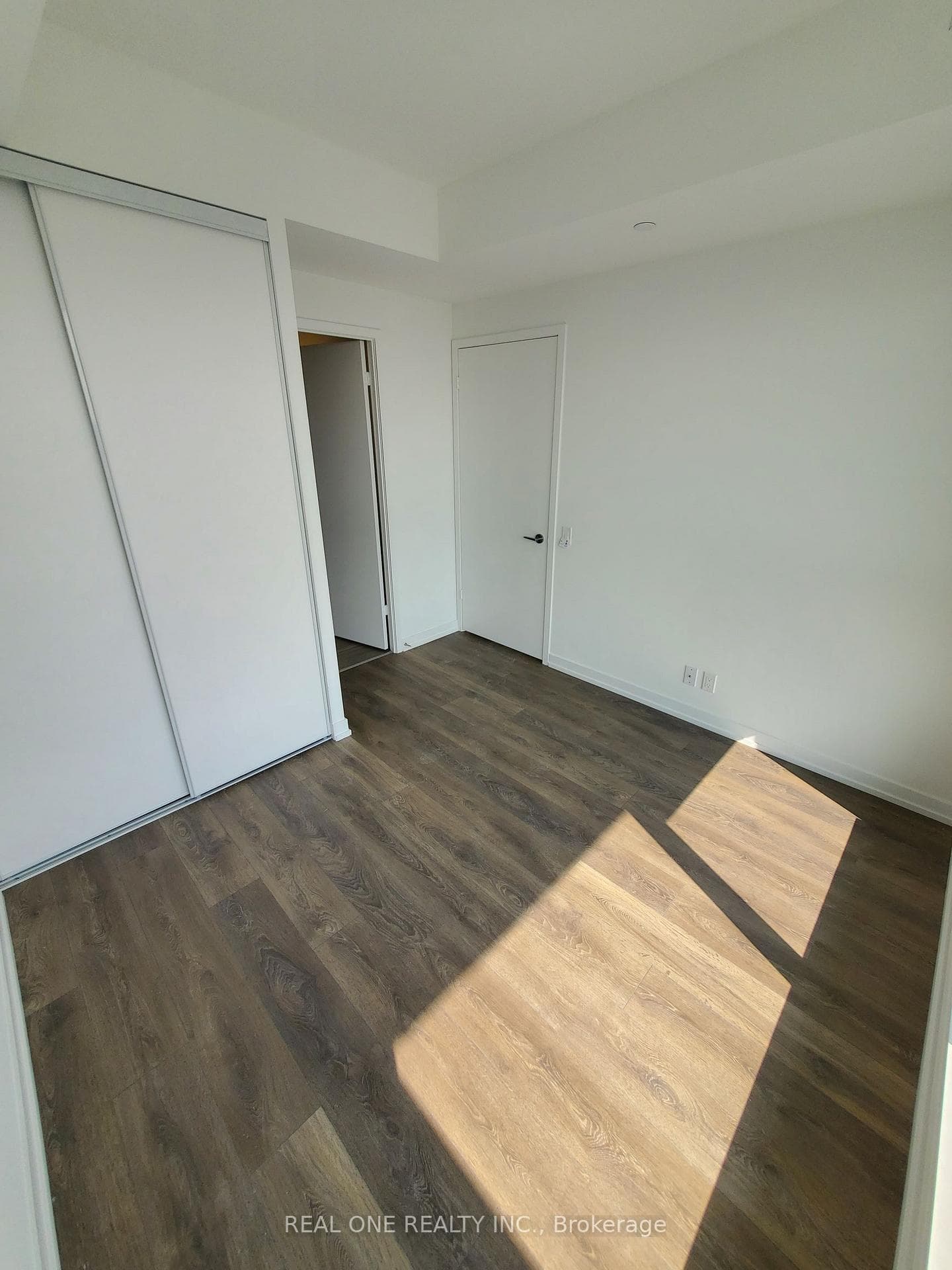 5 Buttermill Avenue Unit 4108 photo 5
