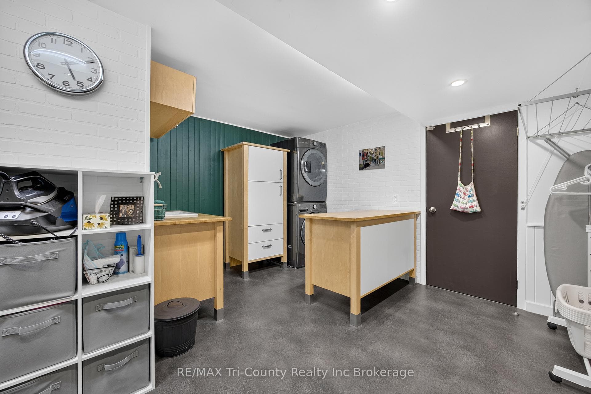 25 Demeyere Avenue photo 33