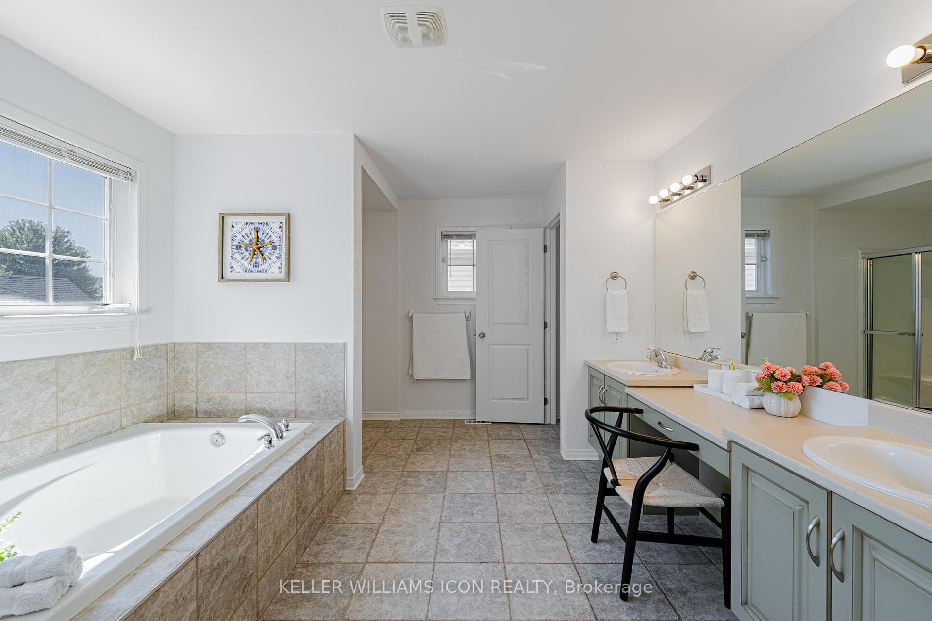 763 Kilbirnie Drive photo 35