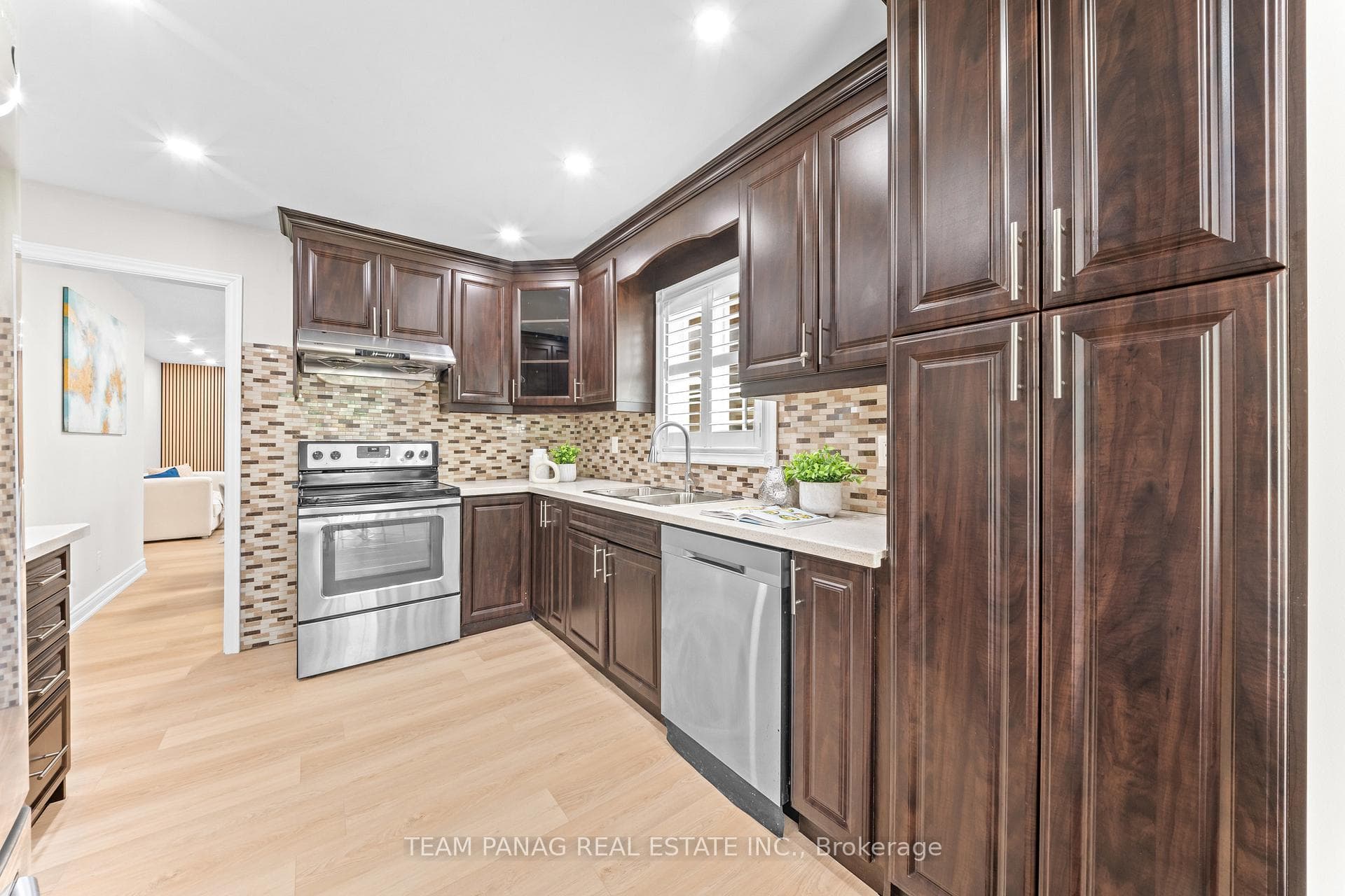 39 Colchester Avenue photo 12