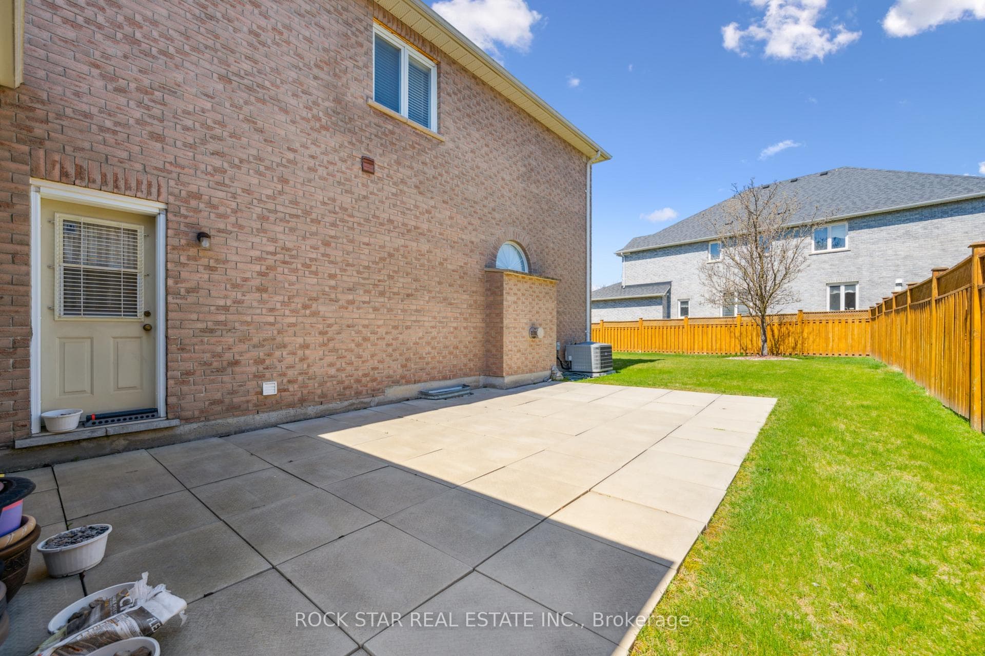 18 Burndenford Crescent photo 44